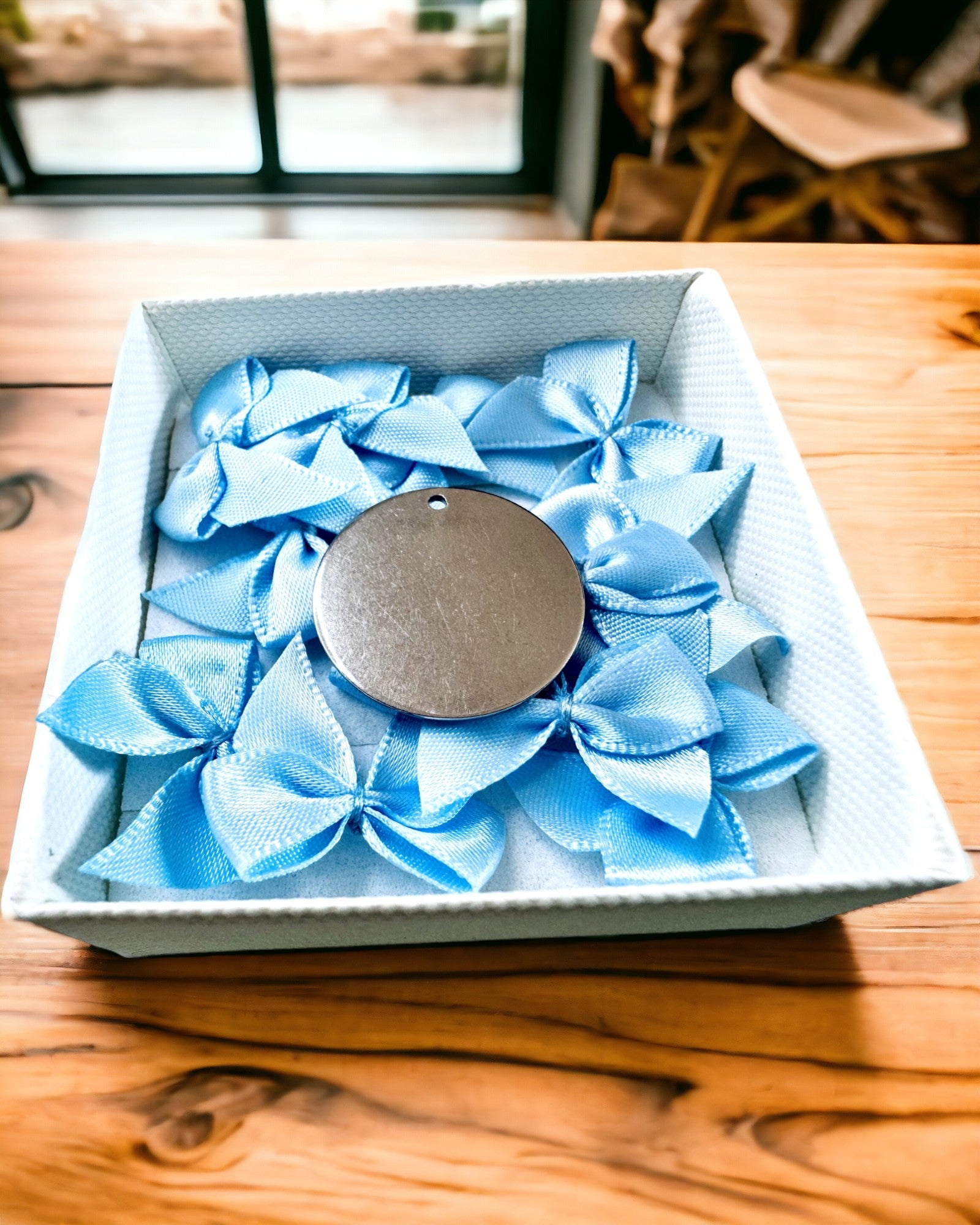 Rundt Anheng i Rustfritt Stål som gave med mulighet for Personalisering, gravering