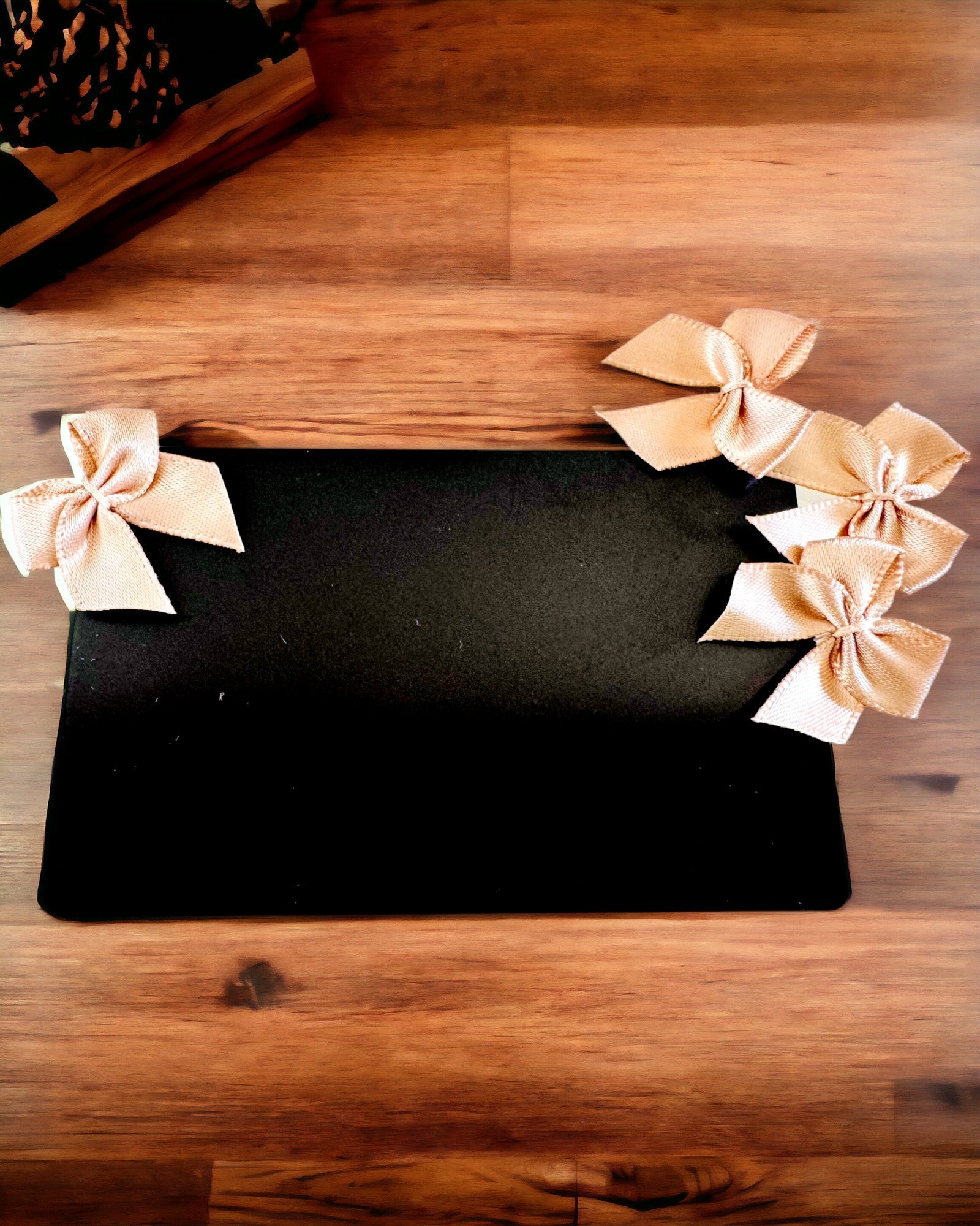 Eksklusivt Svart Metall Visittkort med Mulighet for Personalisering – Ideell som Gave