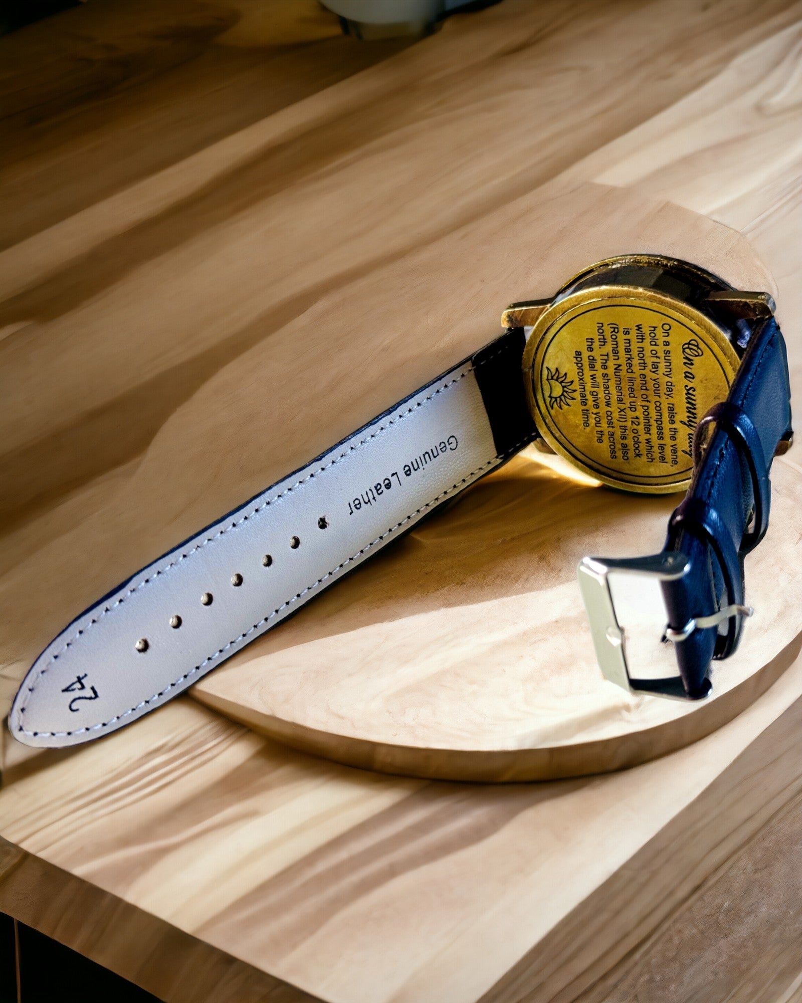 Solur med kompass - Håndlaget, autentisk håndverk, mulighet for gravering