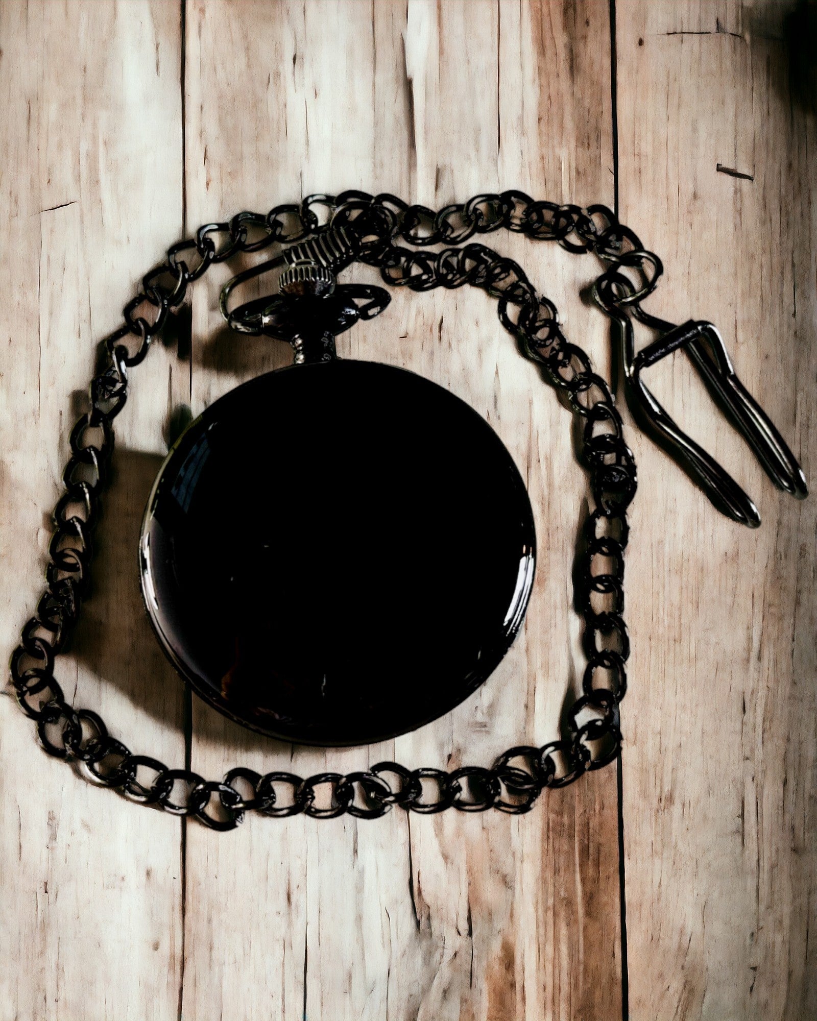 Svart lommeur "Elegancja Czasu" med personaliseringsalternativ