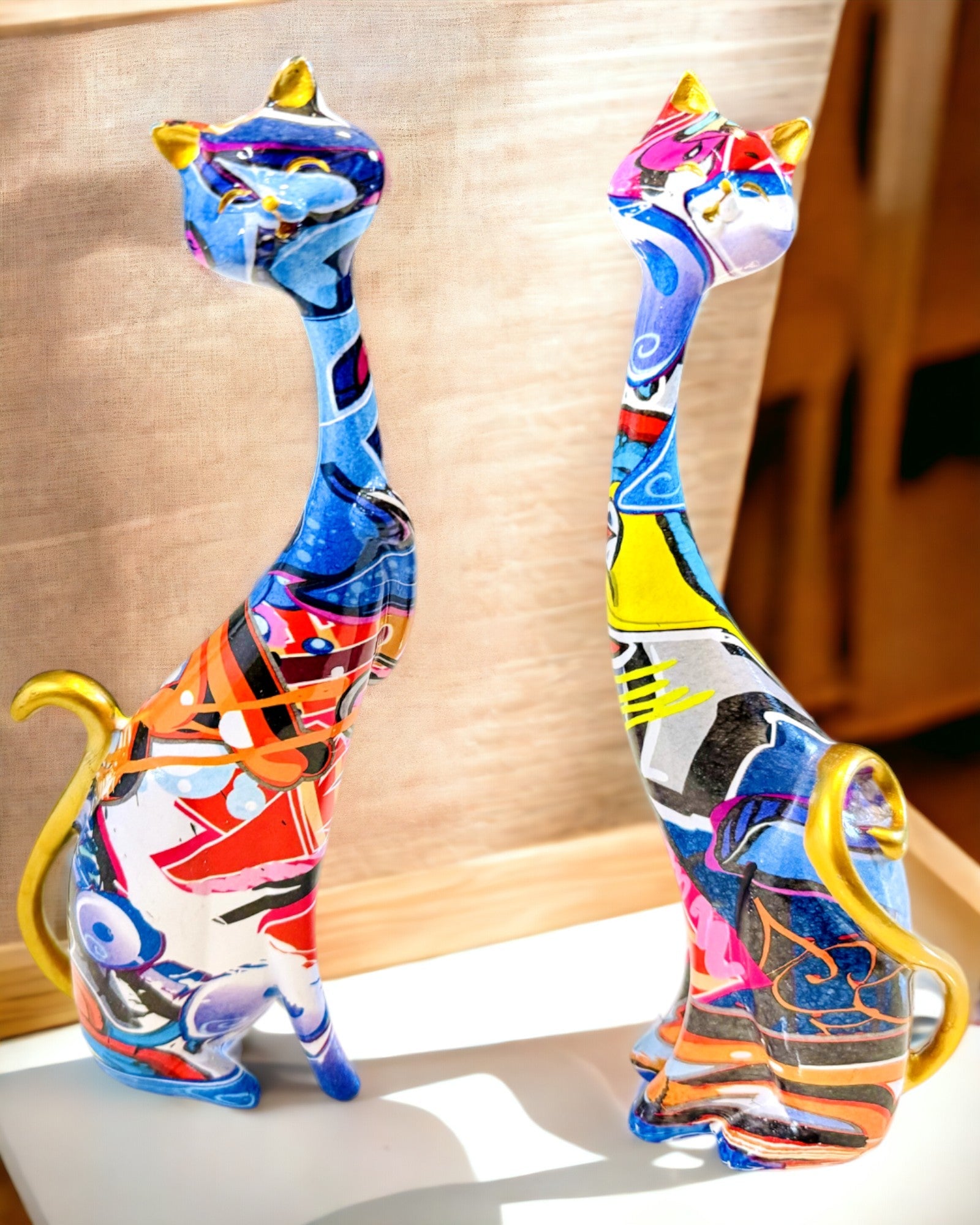 Abstrakte kattefigurer "ArtCats", håndmalt, harpiks – 25 cm, 2 stk.