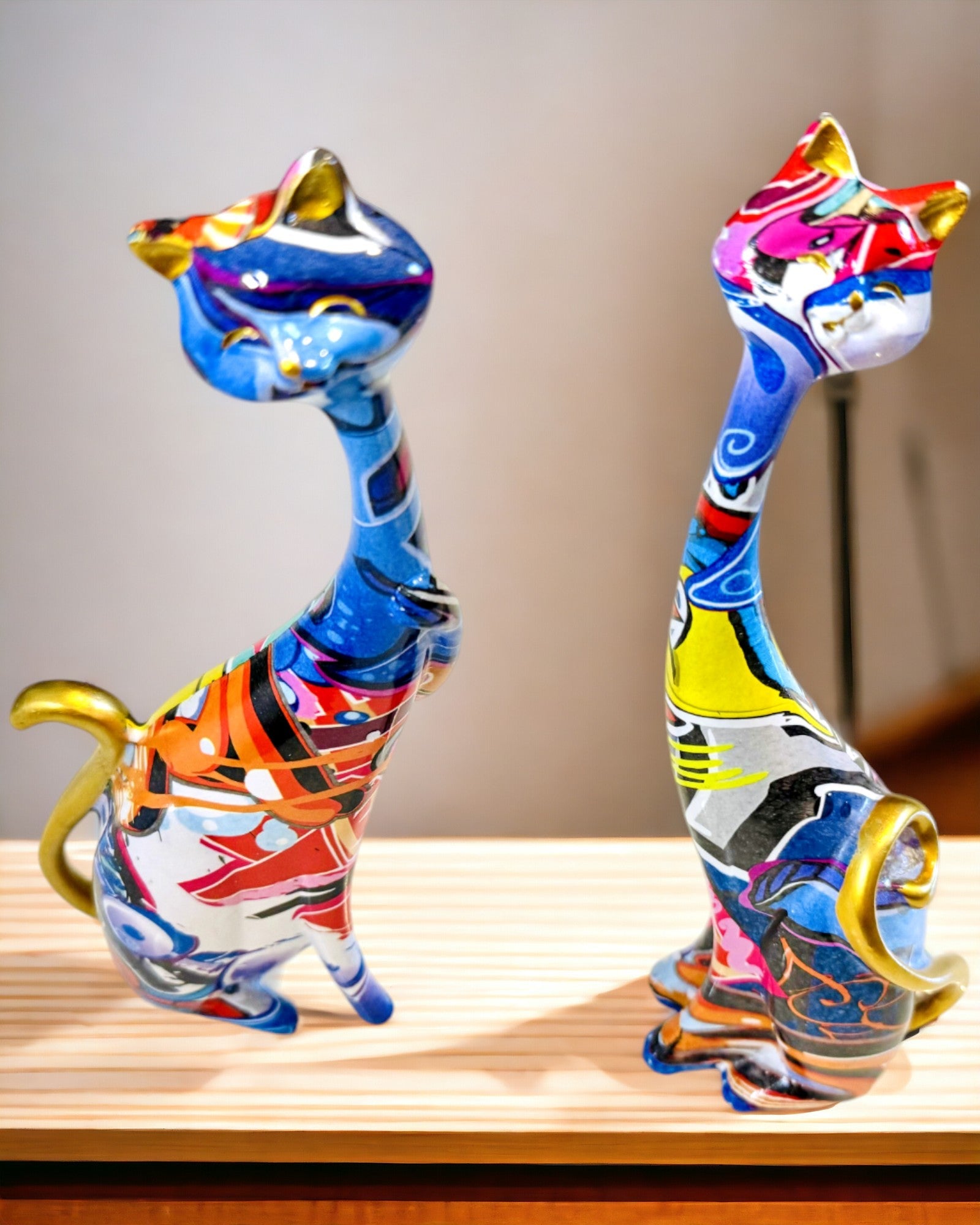 Abstrakte kattefigurer "ArtCats", håndmalt, harpiks – 25 cm, 2 stk.
