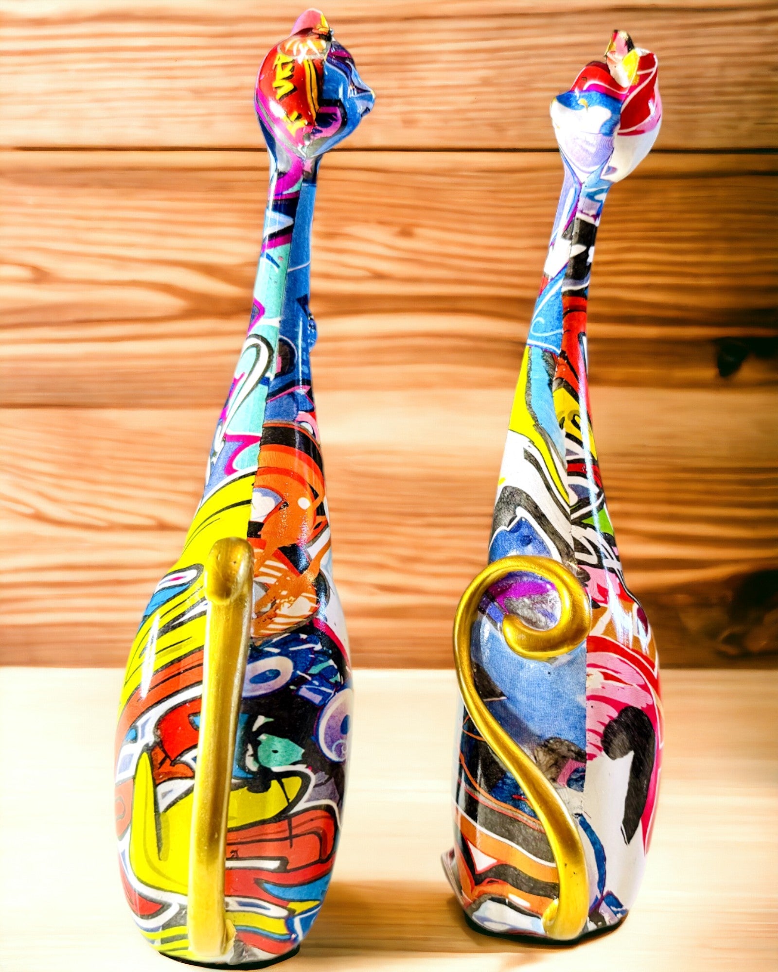 Abstrakte kattefigurer "ArtCats", håndmalt, harpiks – 25 cm, 2 stk.