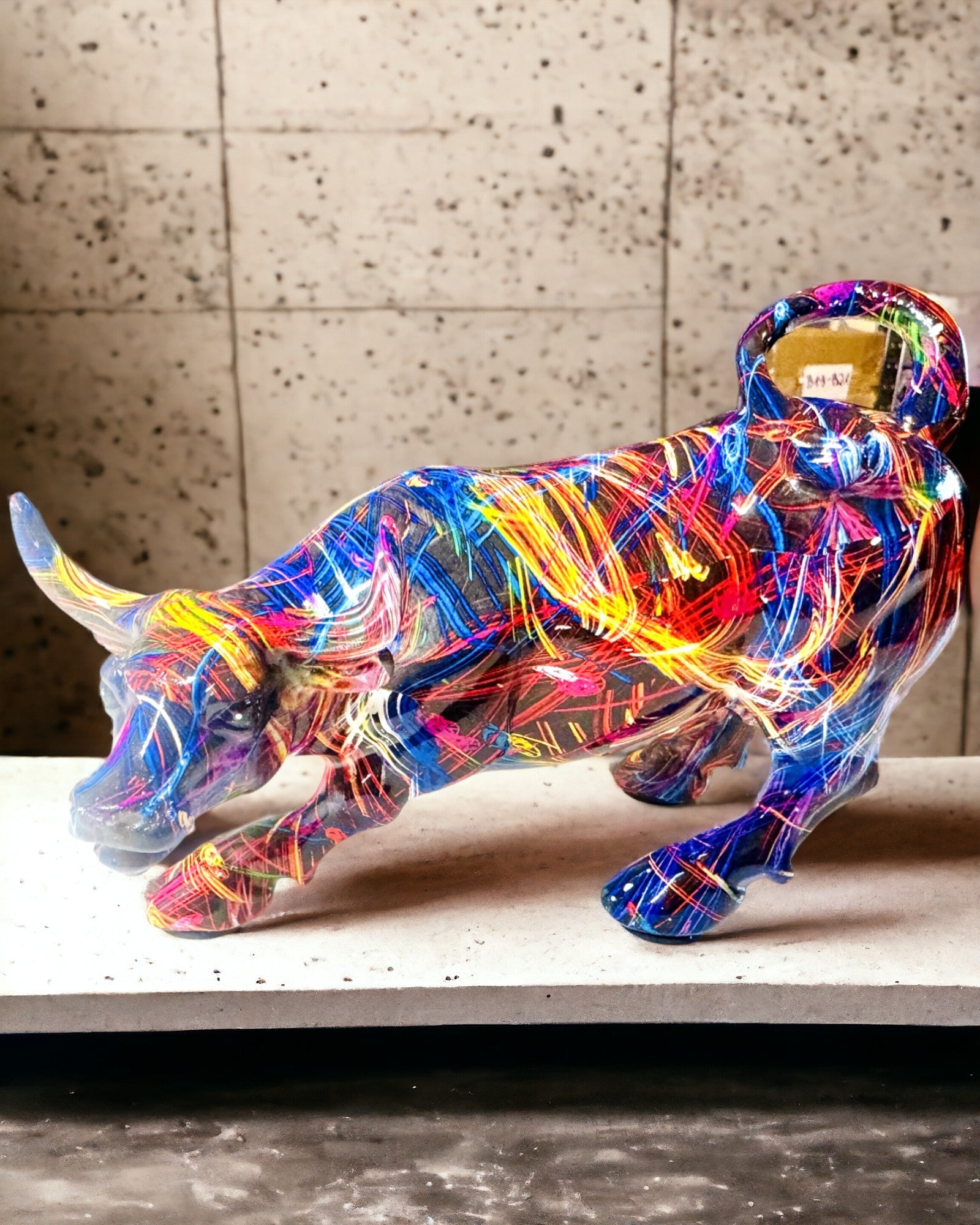 Dekorativ skulptur Okse "BullArt" – Unik kunst med mulighet for gravering - 4 fargevarianter, for personlig gave