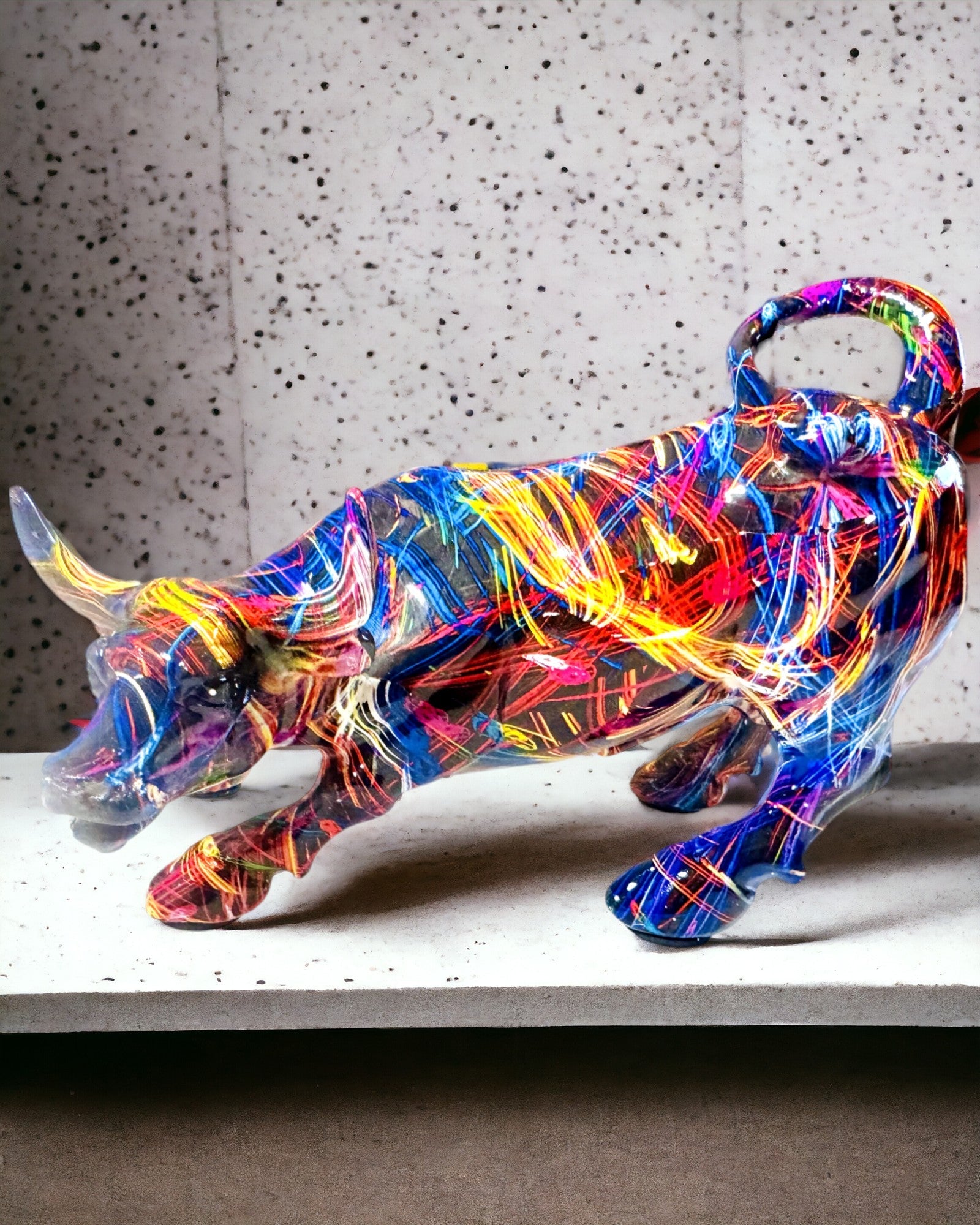 Dekorativ skulptur Okse "BullArt" – Unik kunst med mulighet for gravering - 4 fargevarianter, for personlig gave