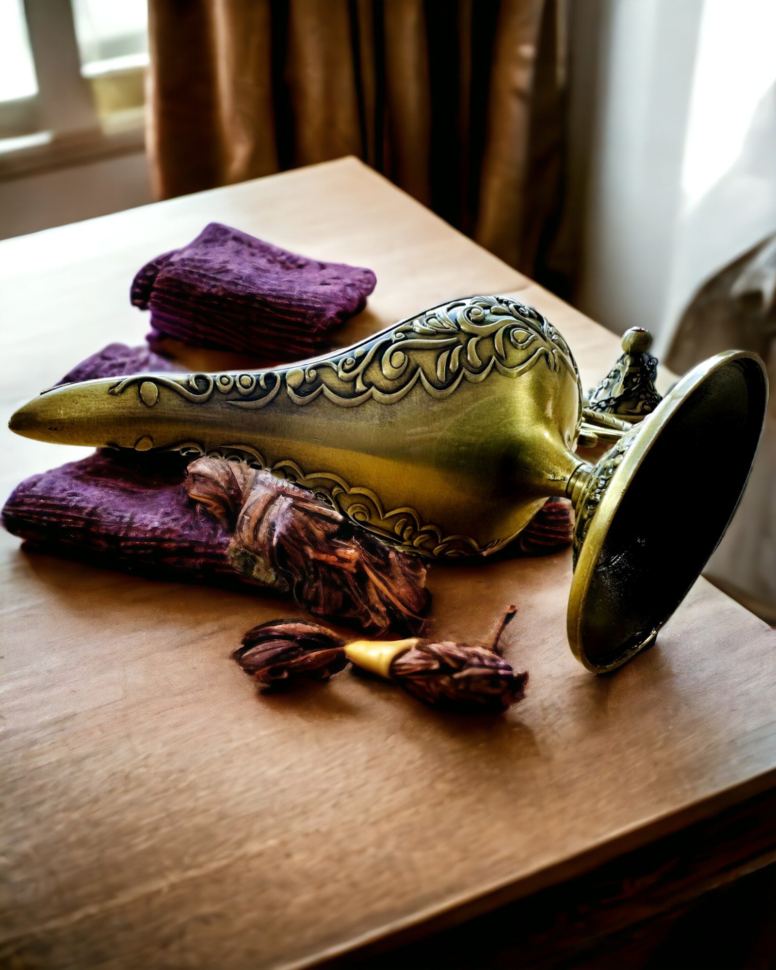 Magisk Aladdins Lampe med Gravering - Variant Skåret Gull