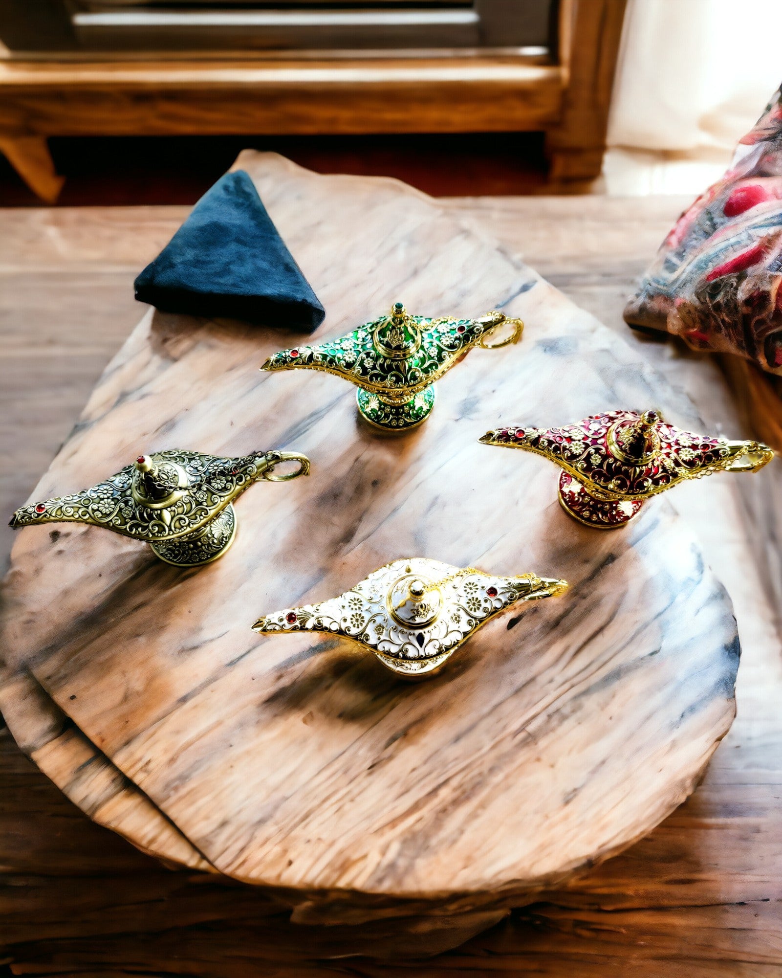 Magisk Aladdins Lampe med Gravering - Variant Mørk Grønn, flettet med gull