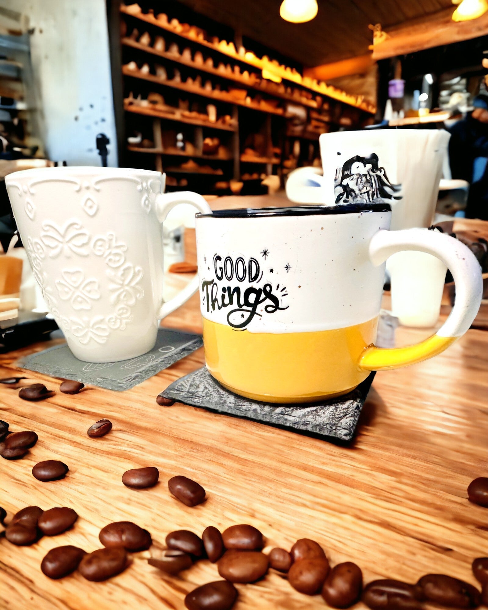 Underlag for kaffe, te av naturlig stein med personlig gravering – Kvadrat, sirkel, sekskant, 10 cm