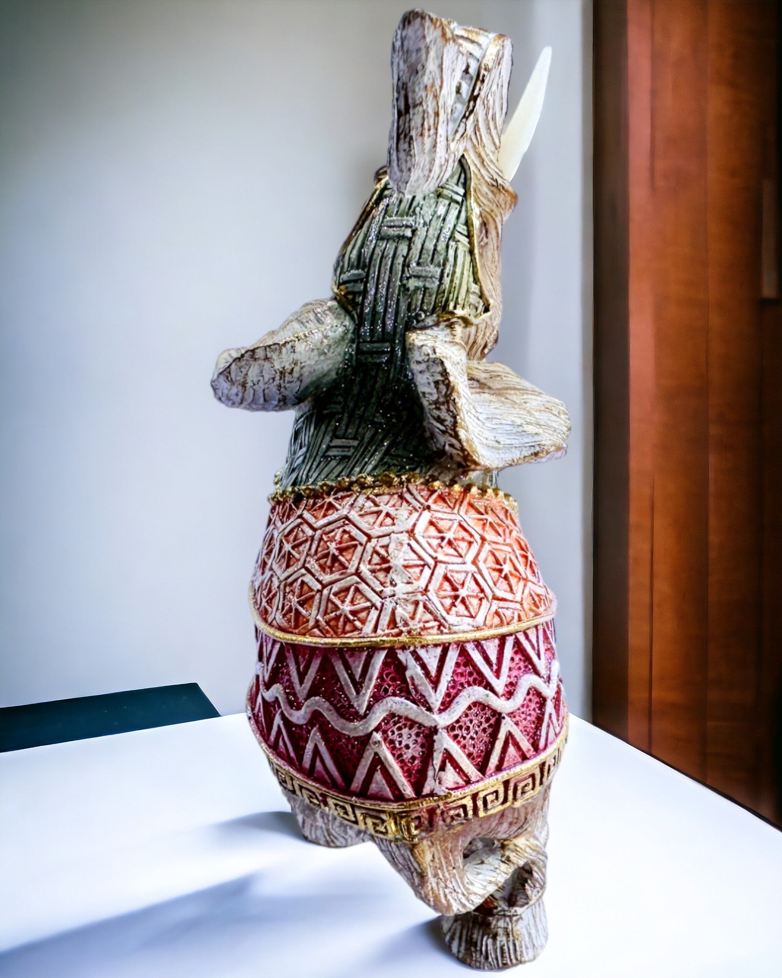 Słoniowa Stróżka – Dekorativ Elefant i Harpiks med Mulighet for Gravering