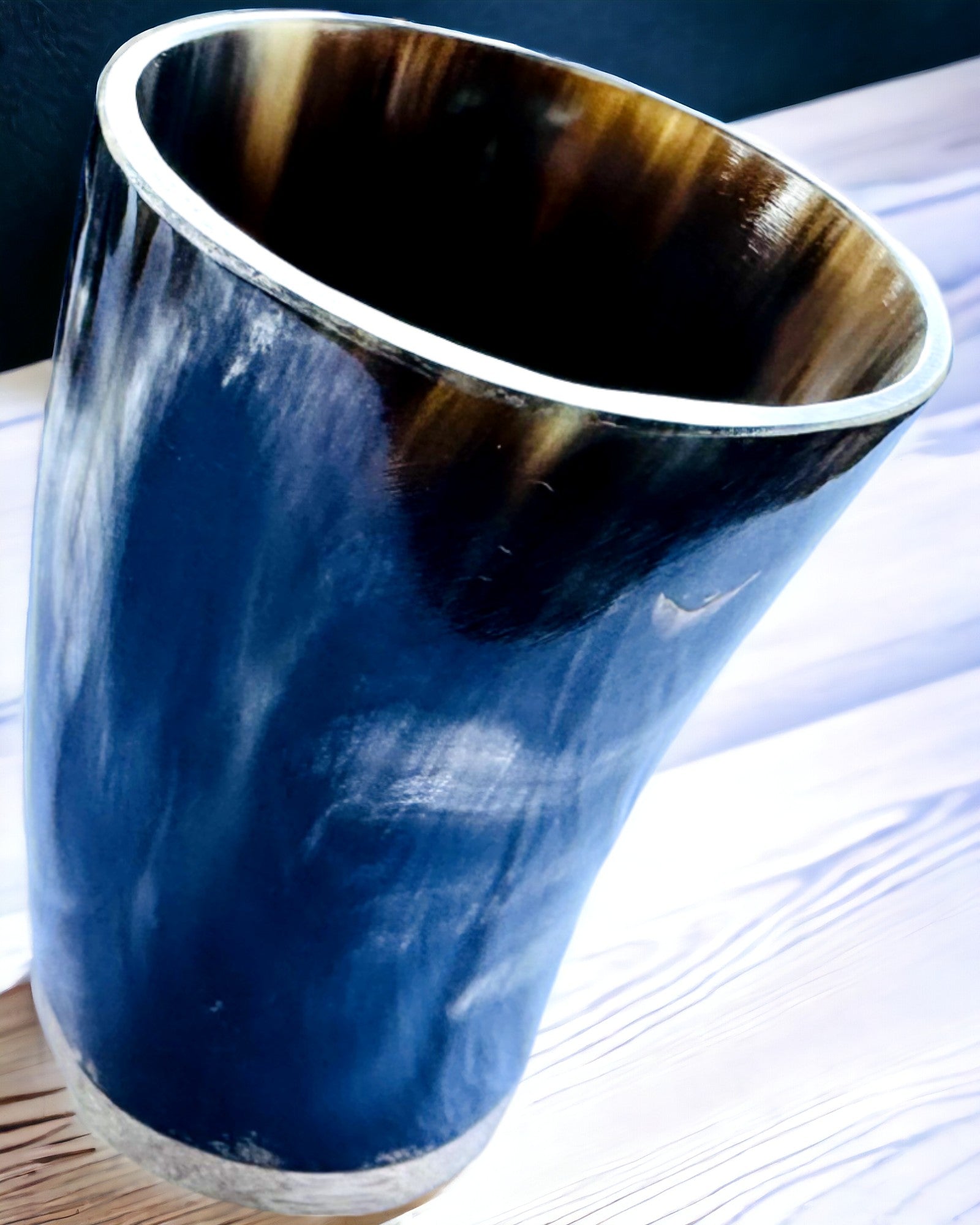 Håndlaget liten kopp med mulighet for gravering, indisk glasskopp, mulighet for personalisering som gave, gravering. Mørk farge