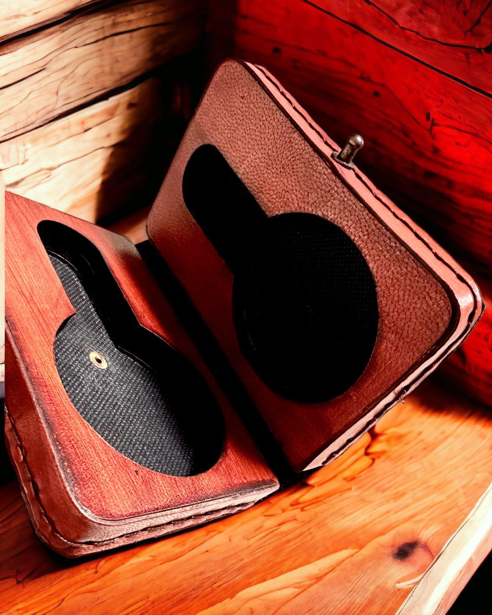 Kommandøretui – Håndlaget etui for lommeur eller kompass med mulighet for personalisering