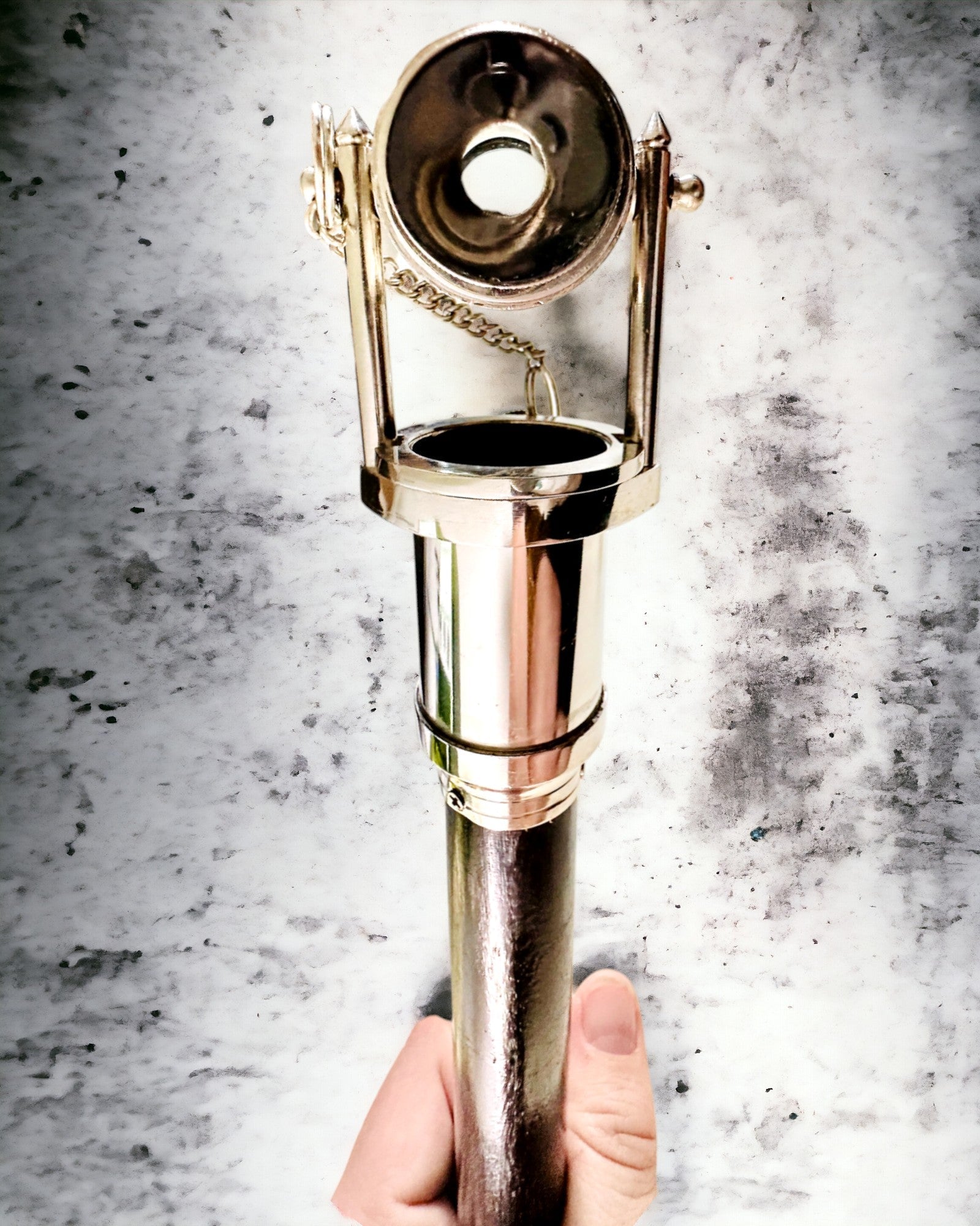 GÅSTOKK MED HÅNDTAK OG KIKKERTFUNKSJON – ELEGANT OG MODERNE, 95 CM - kapteinens "Navigator's Crest"