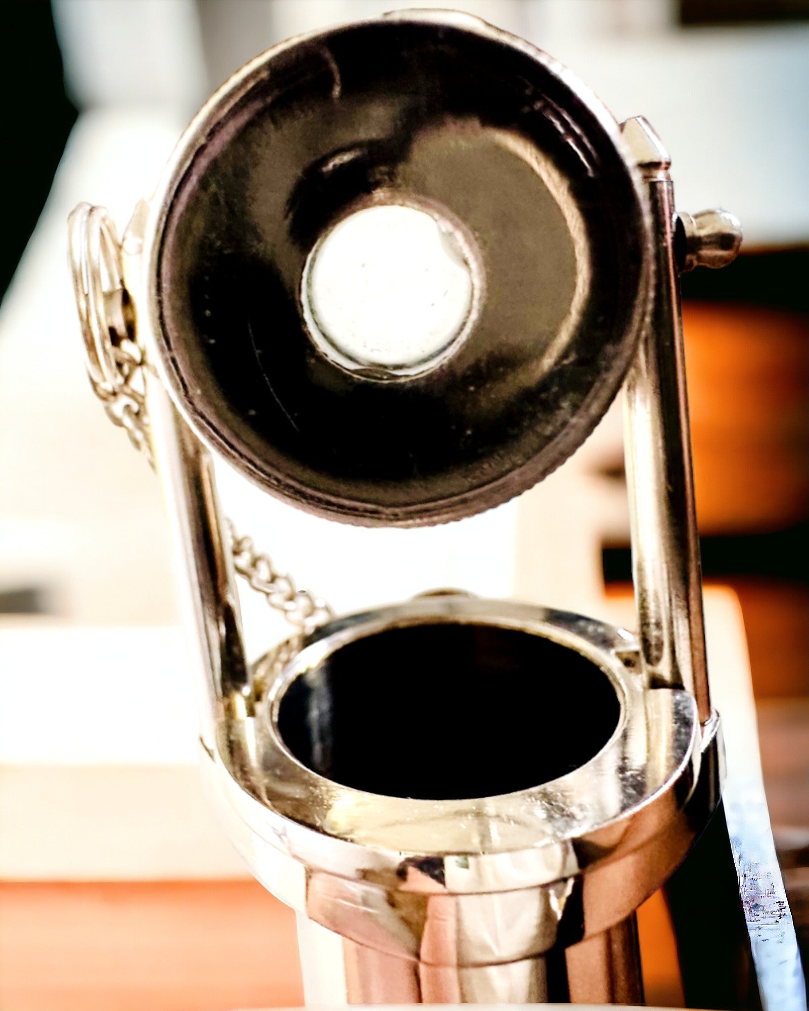 GÅSTOKK MED HÅNDTAK OG KIKKERTFUNKSJON – ELEGANT OG MODERNE, 95 CM - kapteinens "Navigator's Crest"