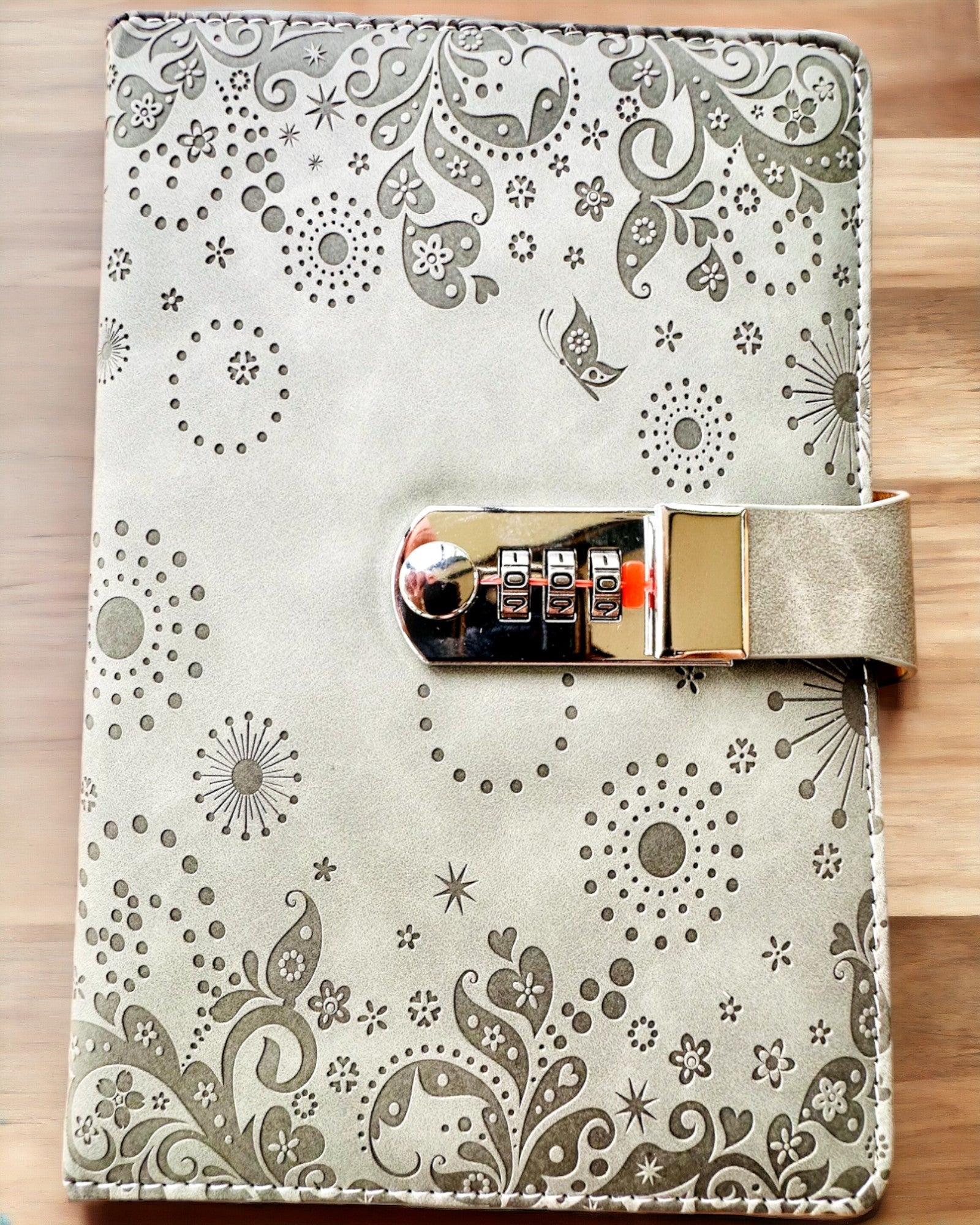 Eksklusiv Notatbok, PU-skinn, A5 med Kodelås - "Secret Journal", personalisering med gravering