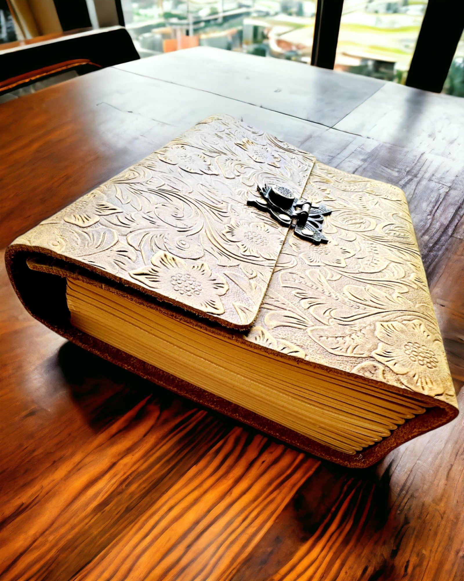 Luksuriøs Retro Notatbok med Skinnomslag - "Vintage Elegance", 480 sider, mulighet for personlig gravering