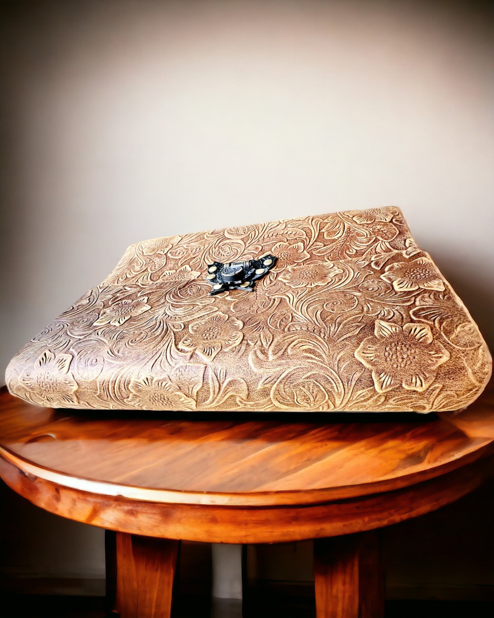 Luksuriøs Retro Notatbok med Skinnomslag - "Vintage Elegance", 480 sider, mulighet for personlig gravering