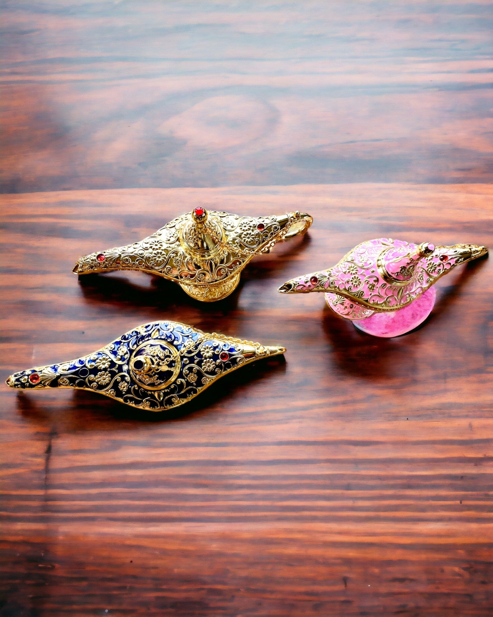 Magisk Aladdins Lampe med Gravering - Rosa Variant, flettet med gull