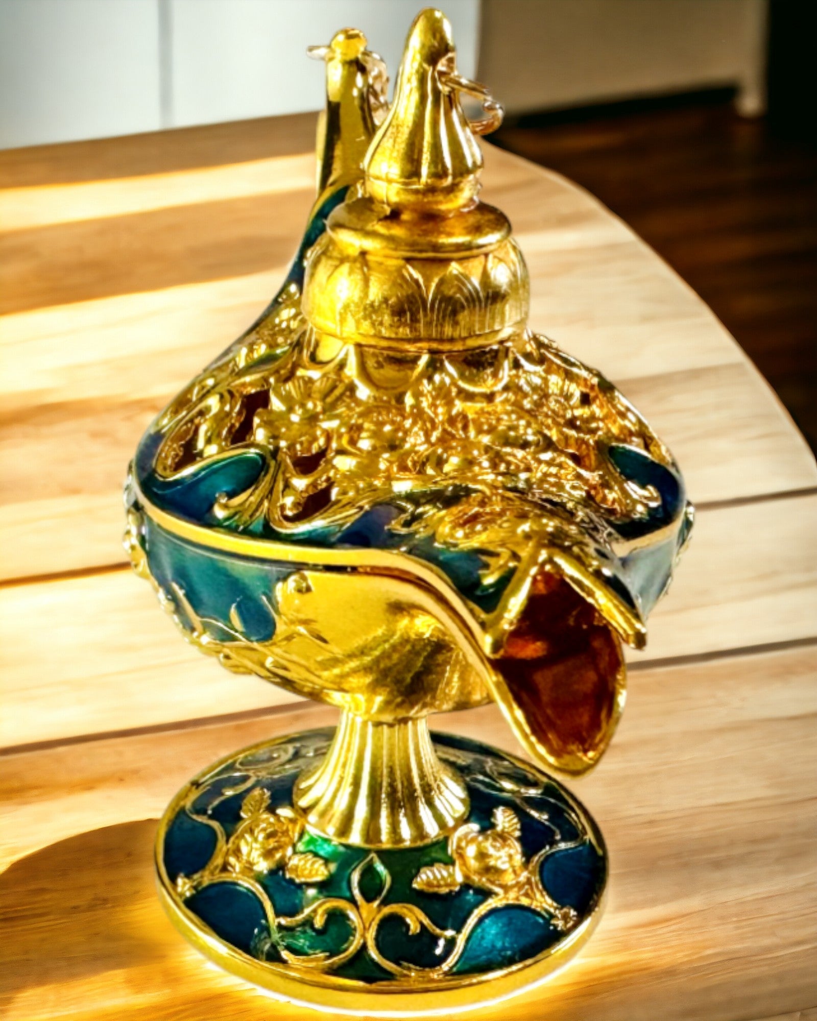 Liten Håndlaget Aladdin-lampe - Metallkunstverk for Hjemmedekorasjon, gravering