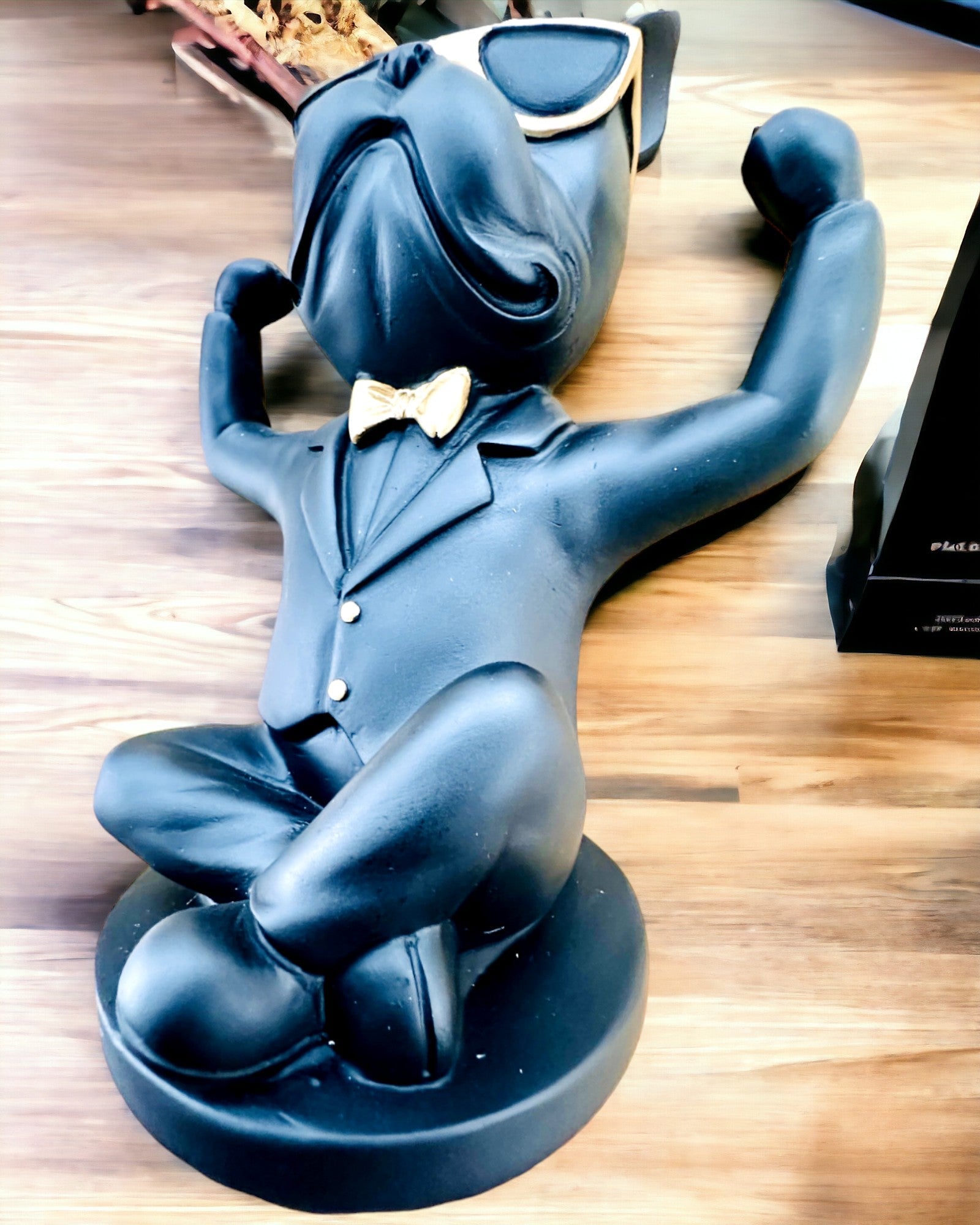 Figur Bulldog Elegance - Eksklusiv glassholder, mulighet for personlig gravering