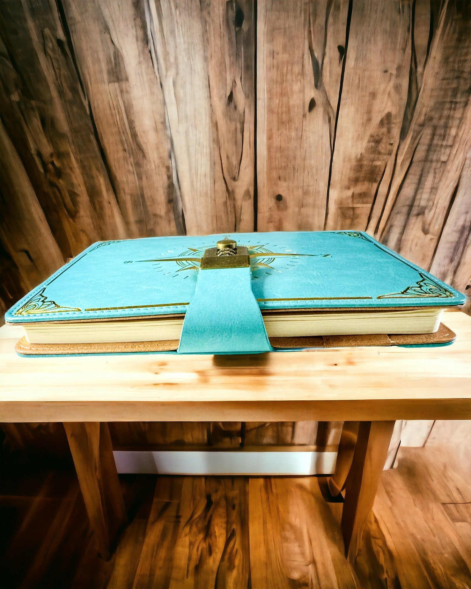 Premium Notatbok med Kodelås A5 - Vintage Stil med Kompass, Japansk Design, Papirvarer for Studenter og Forretning. Personalisering med Gravering