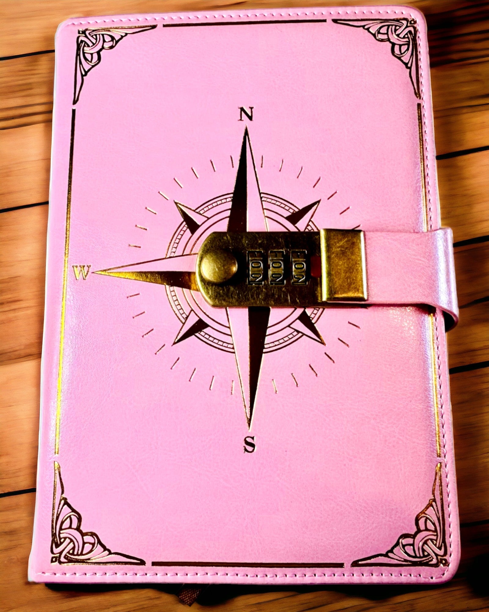 Premium Notatbok med Kodelås A5 - Vintage Stil med Kompass, Japansk Design, Papirvarer for Studenter og Forretning. Personalisering med Gravering