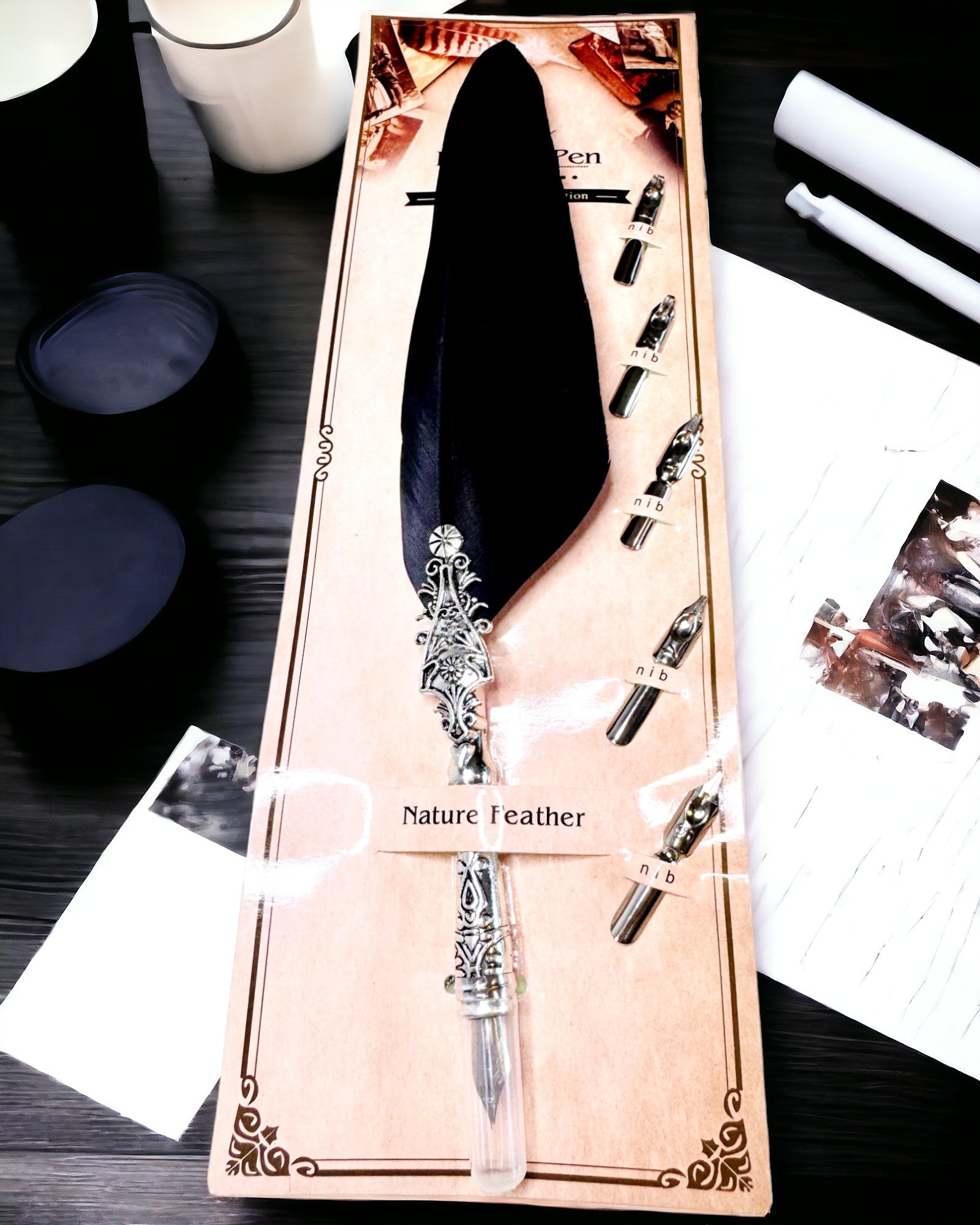 Vintage kalligrafipenn med naturlig gåsefjær – den perfekte gaven til morsdag eller lærer. Gravering
