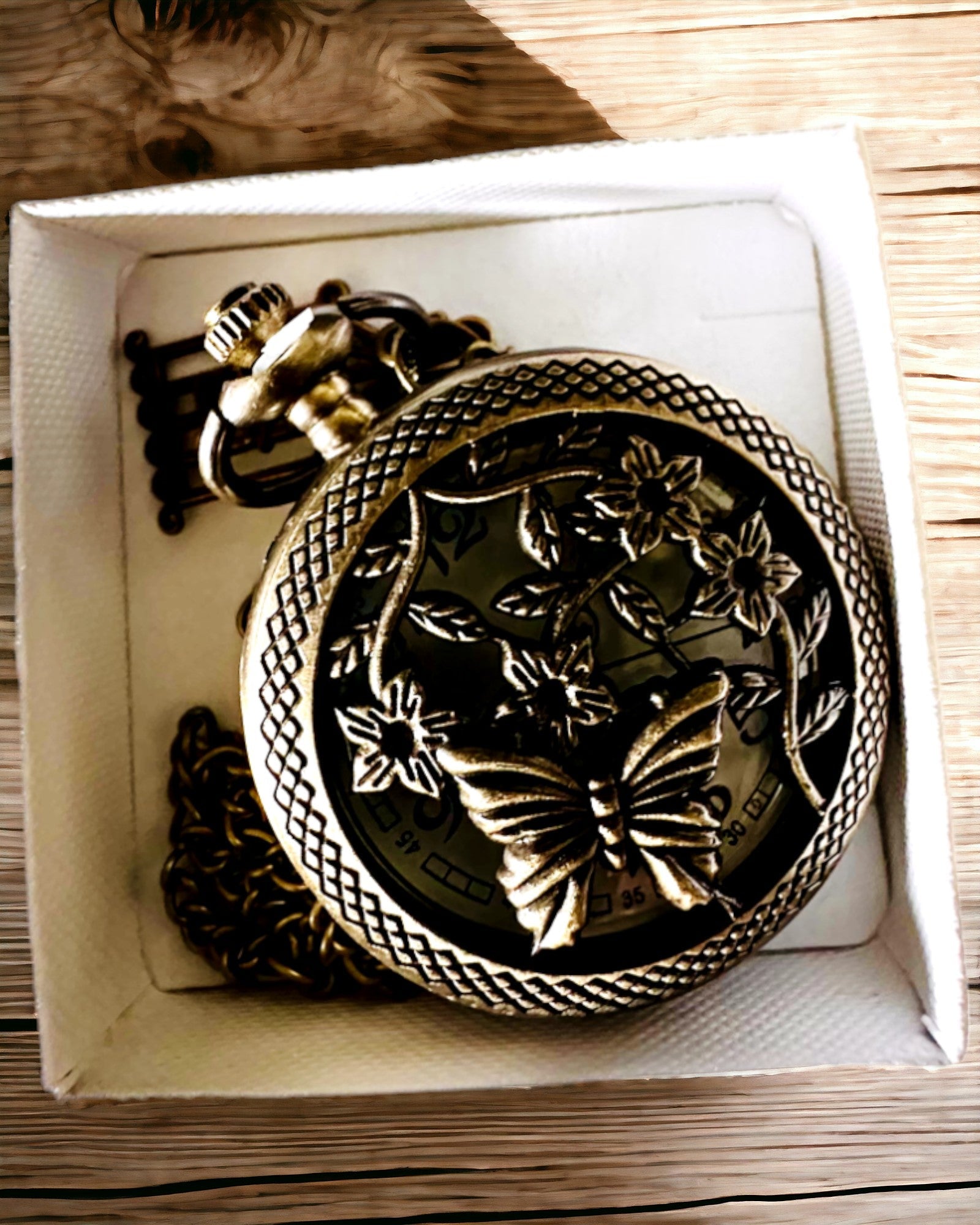 Lommeur "Motylowa Elegancja" med mulighet for personlig gravering