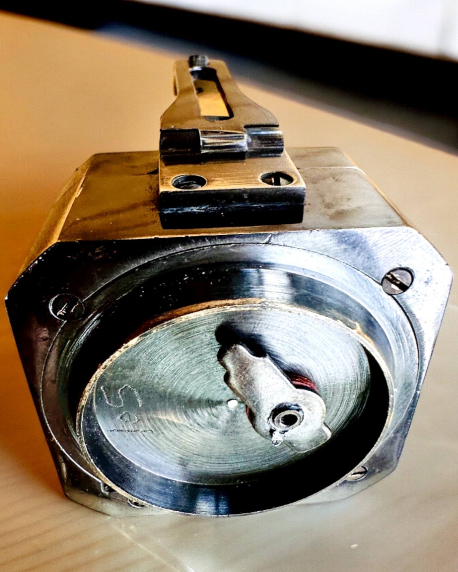 Solid, premium kapteinskompass "Navigator" - med mulighet for personlig gravering