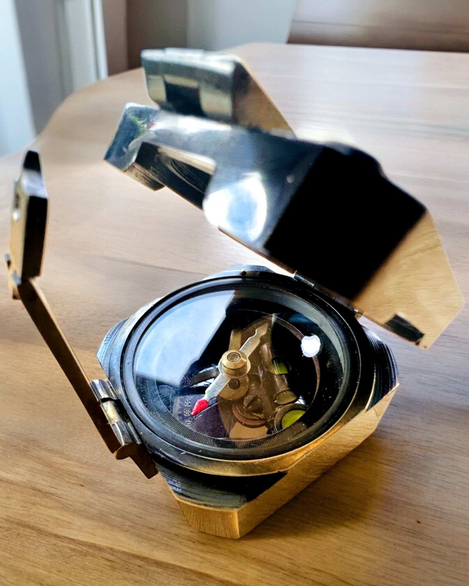 Solid, premium kapteinskompass "Navigator" - med mulighet for personlig gravering