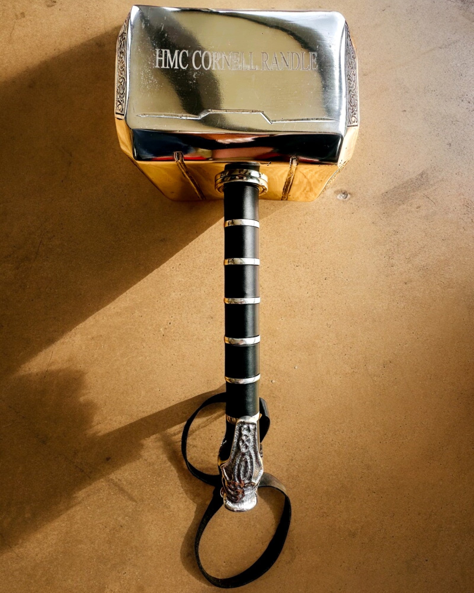 Mjølner "Chief" - Håndlaget håndverks-hammer, personalisering med gravering som gave