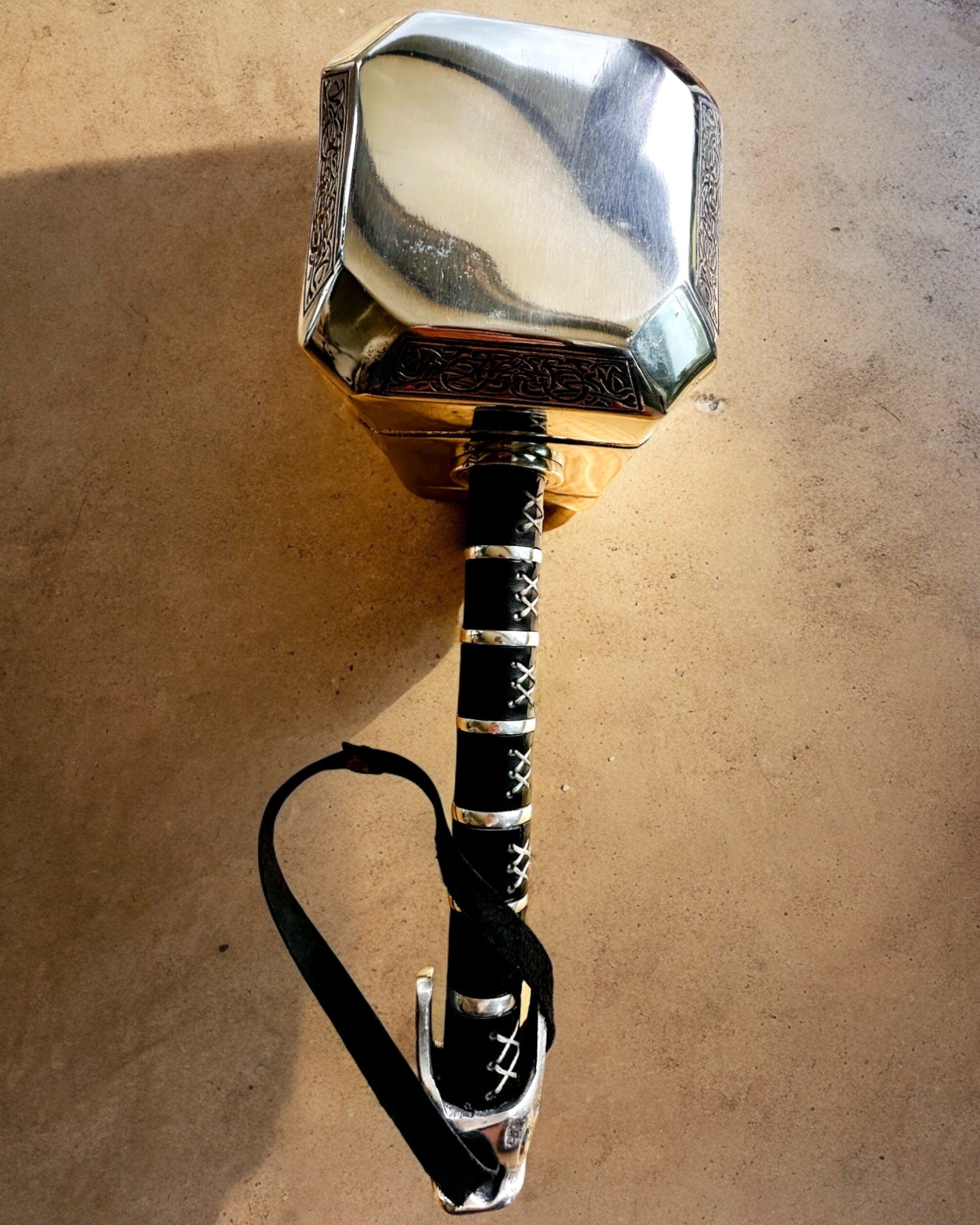 Mjølner "Chief" - Håndlaget håndverks-hammer, personalisering med gravering som gave