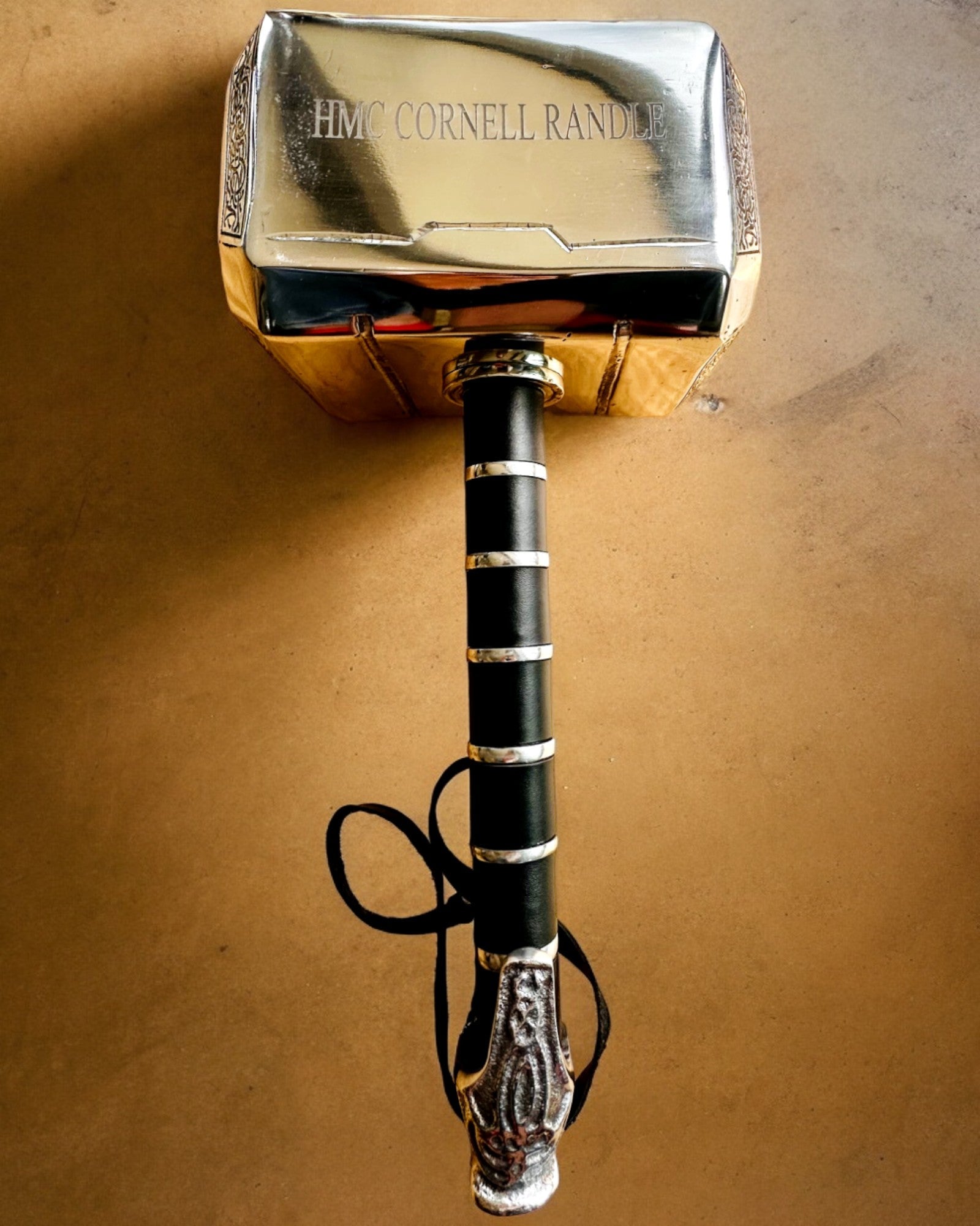 Mjølner "Chief" - Håndlaget håndverks-hammer, personalisering med gravering som gave