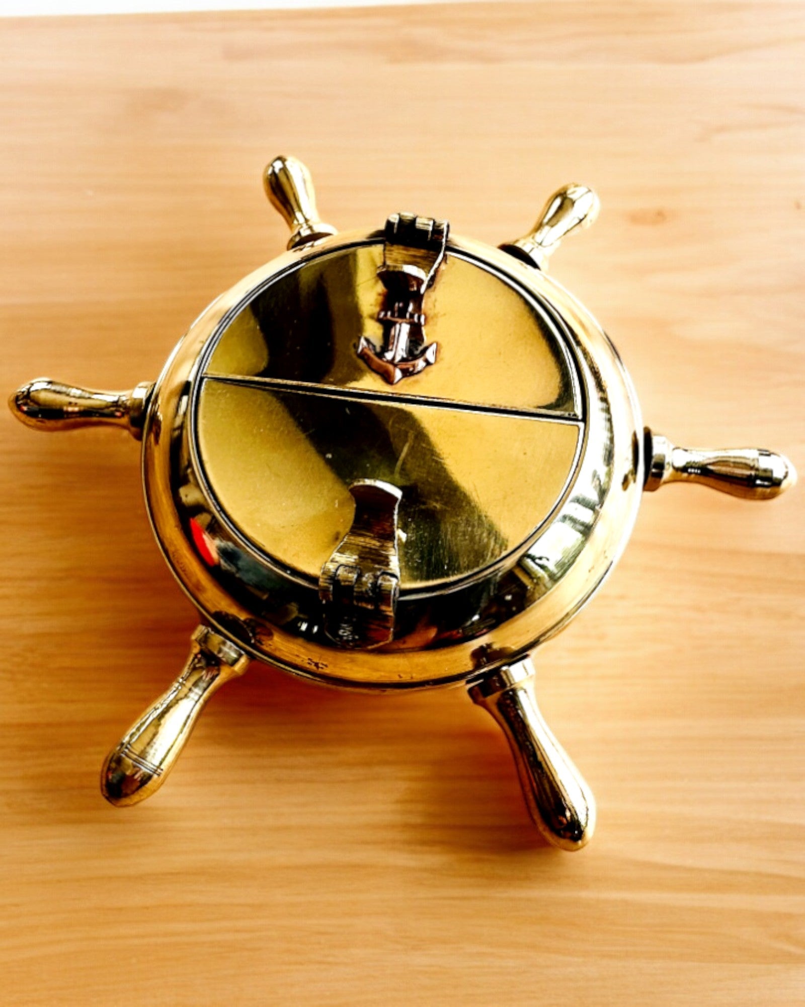 Messing Kapteinsaskebeger - mulighet for personlig tilpasning som gave med gravering, håndlaget