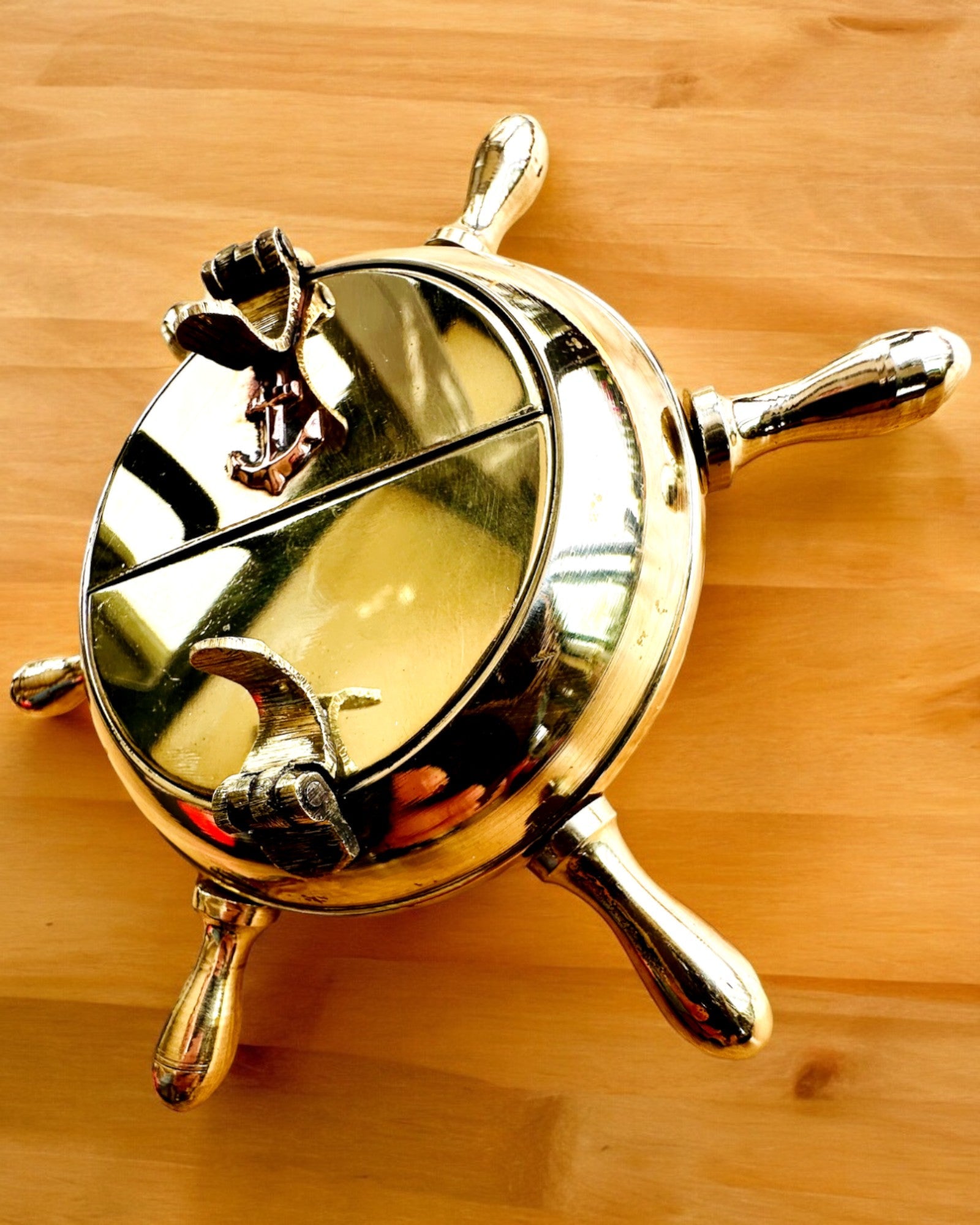 Messing Kapteinsaskebeger - mulighet for personlig tilpasning som gave med gravering, håndlaget