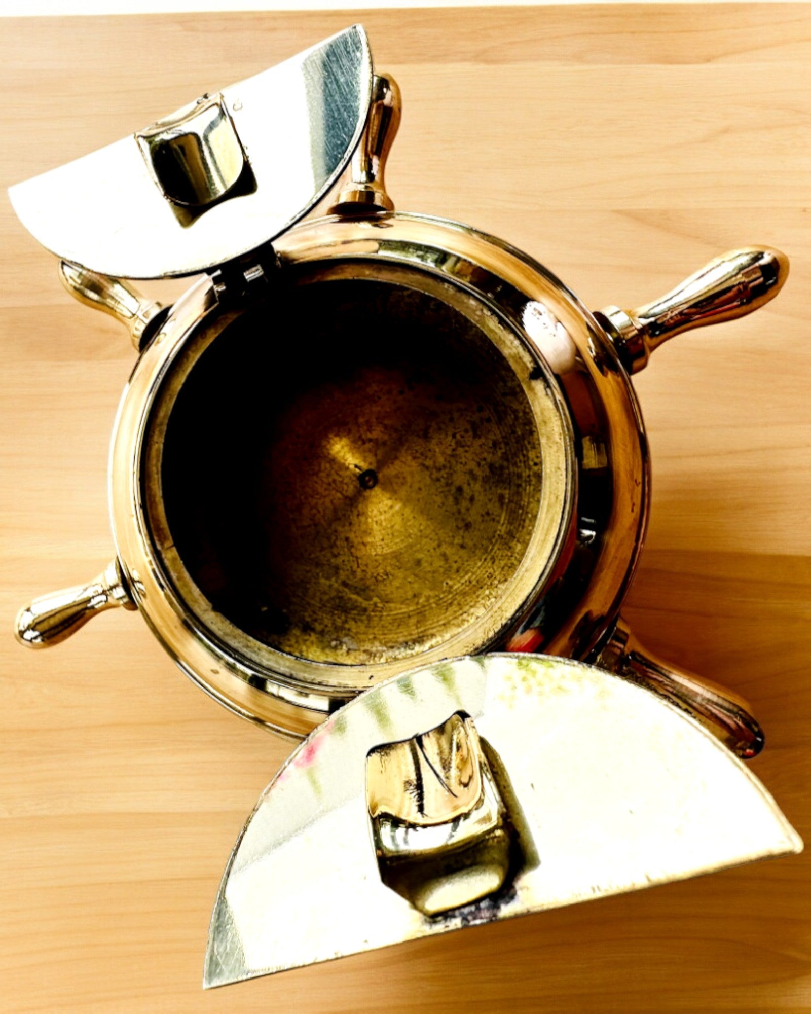 Messing Kapteinsaskebeger - mulighet for personlig tilpasning som gave med gravering, håndlaget