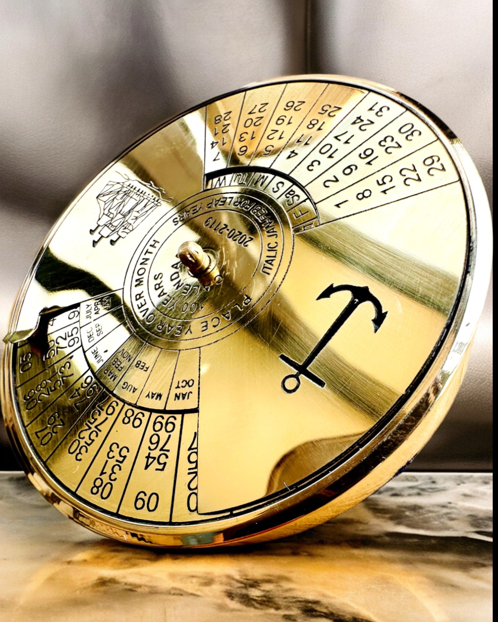 Evighetskalender Sjøseilas – Messingkalender 100 år – mulighet for gravering som gave