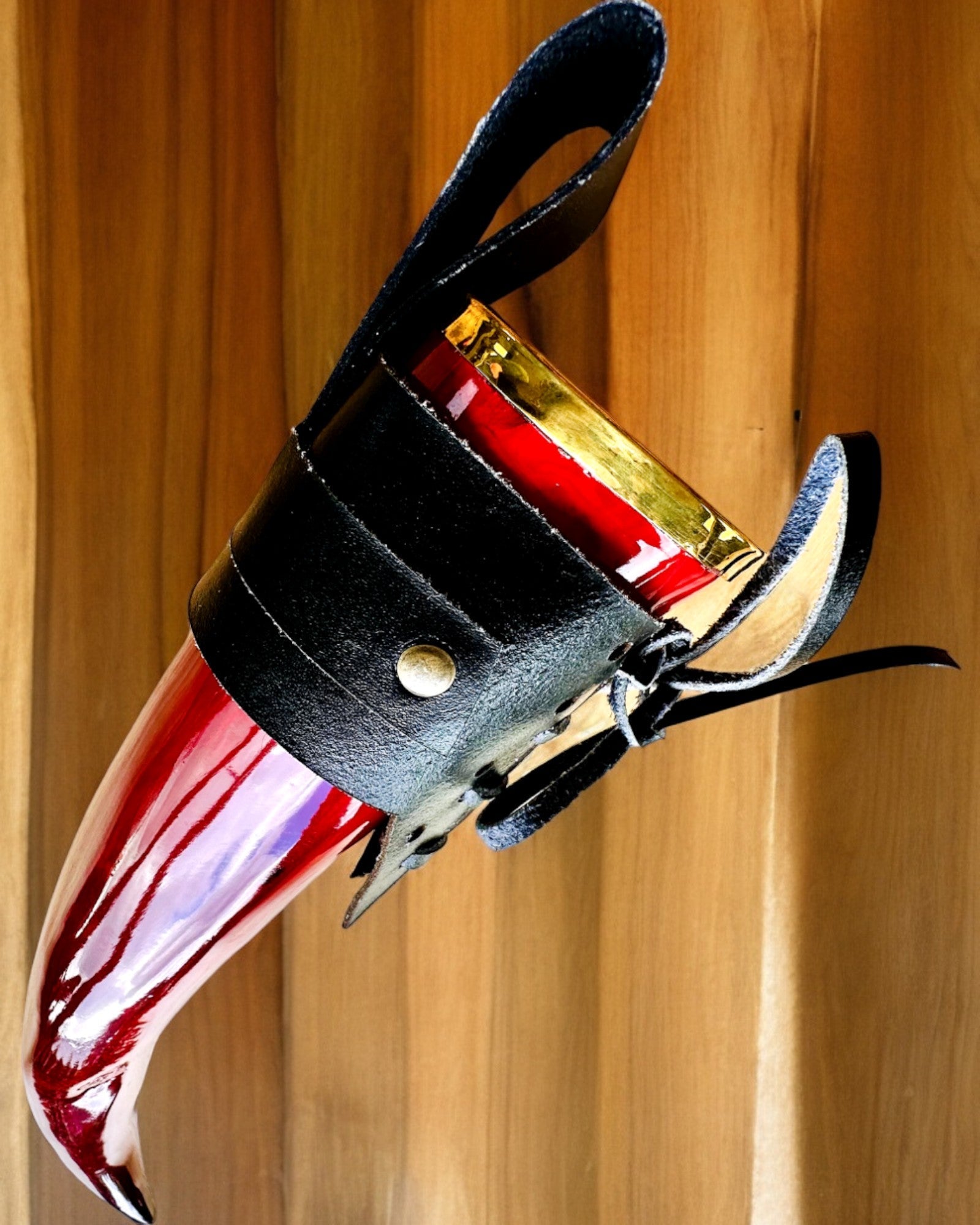 Krigers hornkrus - Rød - med mulighet for personlig gravering