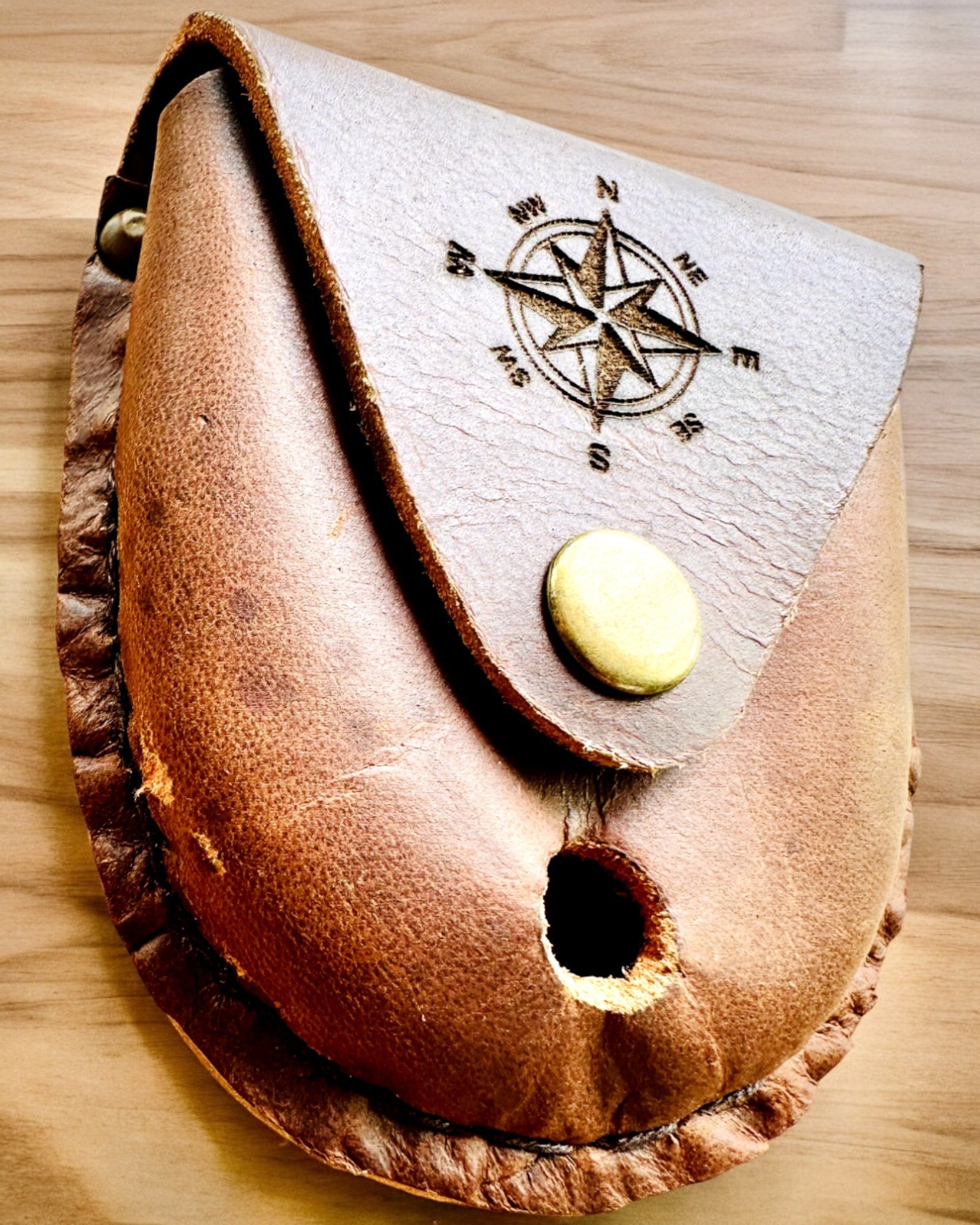 Lærveske "Odkrywca" - for kompakt kompass eller lommeur - mulighet for personlig gravering