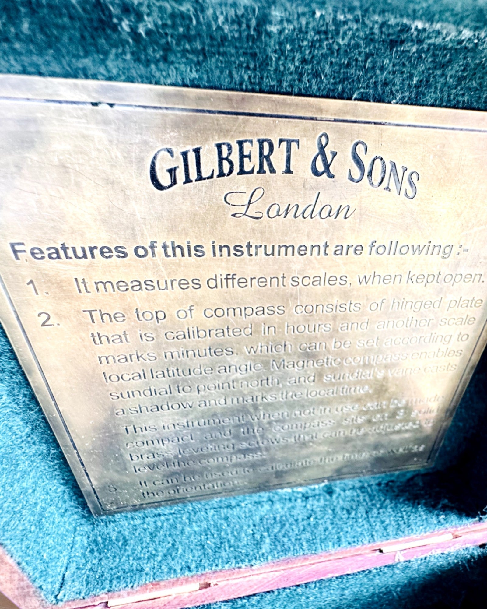 Stor Treboks for Kompass "Gilbert & Sons" med Mulighet for Gravering