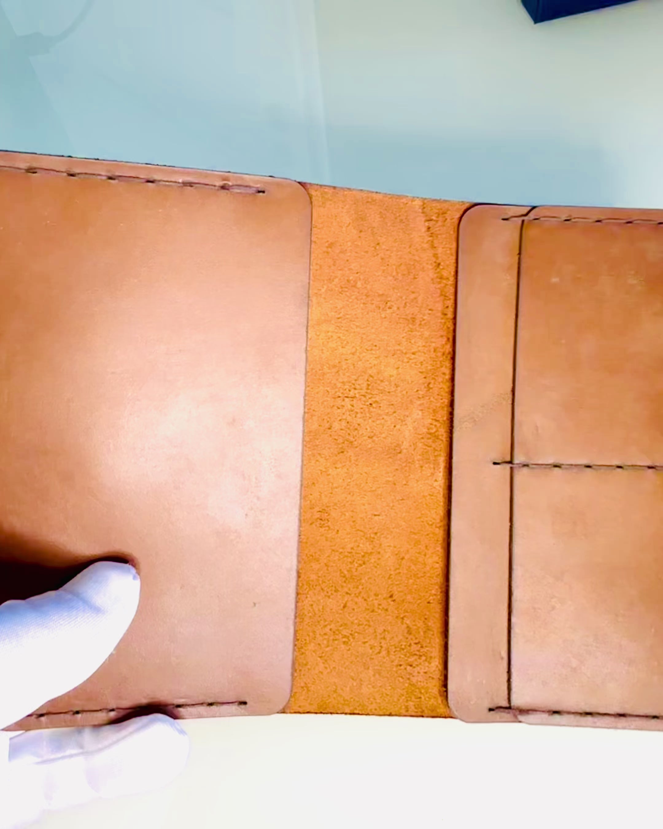 Etui "Reisende" - Lærveske for pass, personalisering med gravering - 2 fargevarianter