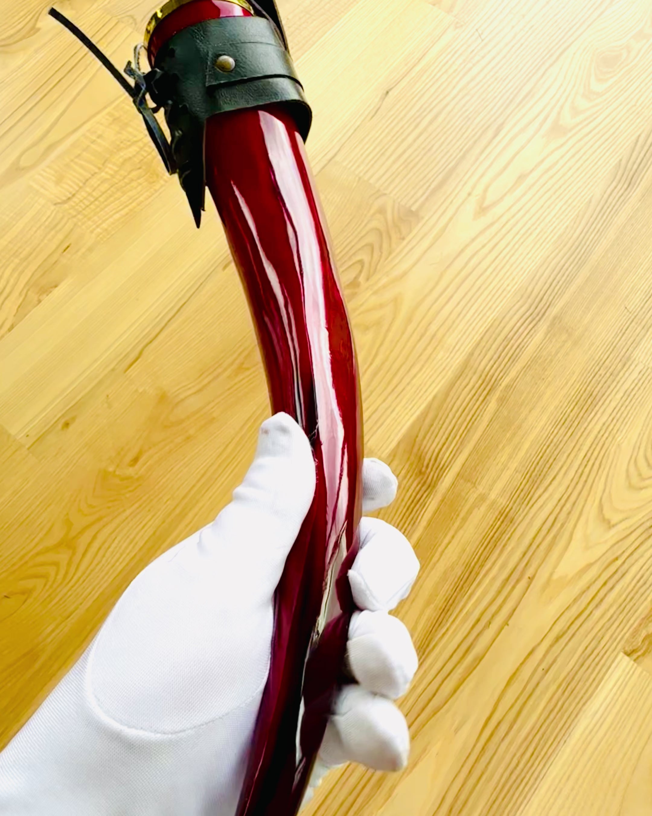 Krigers hornkrus - Rød - med mulighet for personlig gravering