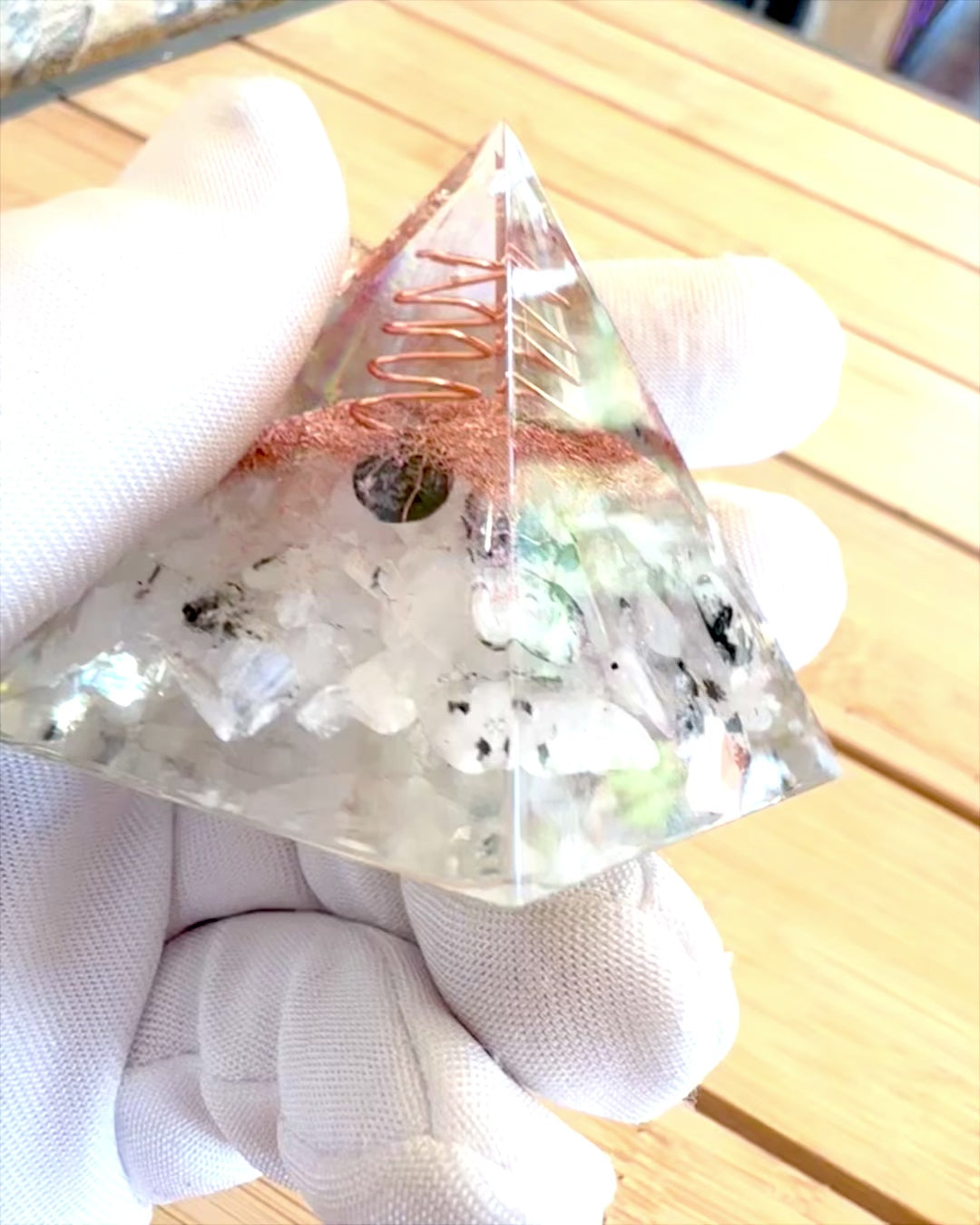 Orgonitt energipyramide "Copper Harmony"