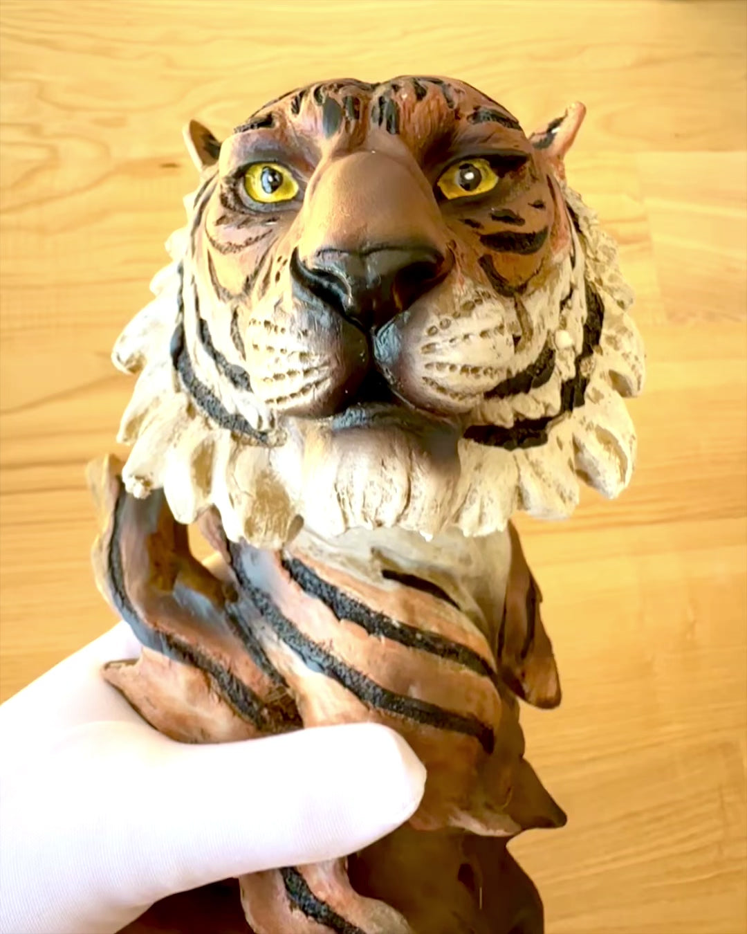 Statuett "Tygrys Król Dżungli" med Gravering Alternativ, figur 29 cm høy, dekorasjon som gave