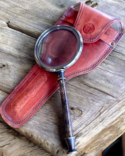Messingforstørrelsesglass Navigator 1941 med skinnetui – Håndlaget, Premium, mulighet for personalisering som gave