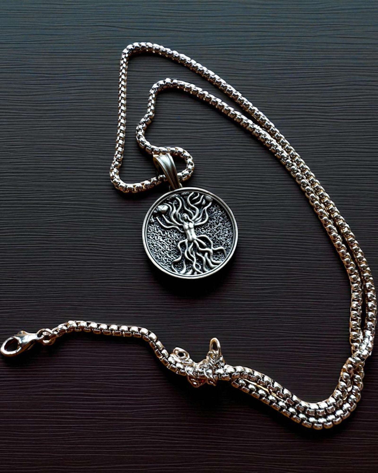 Amulett Livets Tre med Mulighet for Gravering - halskjede "Naturens Vitalitet", personalisering