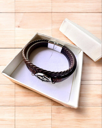 Armbånd "Compass Adventure" - mulighet for personlig gravering som gave, 2 fargevarianter å velge mellom