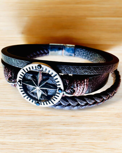 Armbånd "Compass Adventure" - mulighet for personlig gravering som gave, 2 fargevarianter å velge mellom