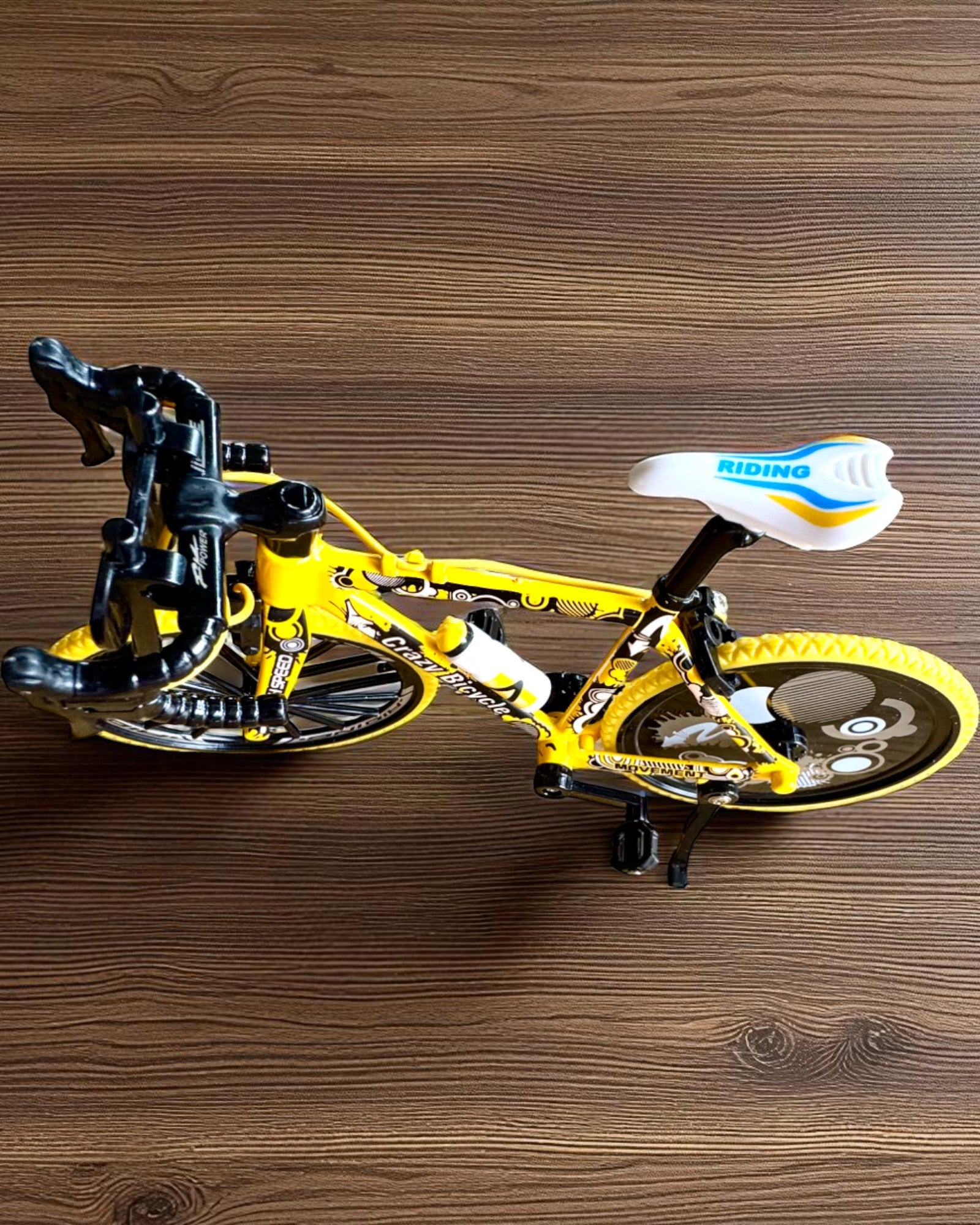 Miniatyrmodell i metall av samlerobjektet Sykkel "Speed Rider 1.2" – personalisering med gravering som gave, 2 fargevarianter
