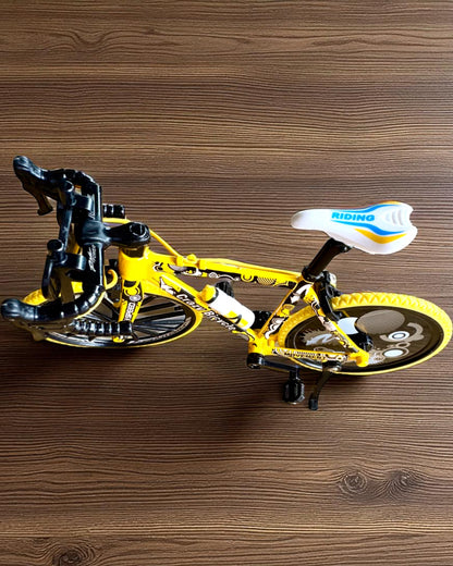Miniatyrmodell i metall av samlerobjektet Sykkel "Speed Rider 1.2" – personalisering med gravering som gave, 2 fargevarianter
