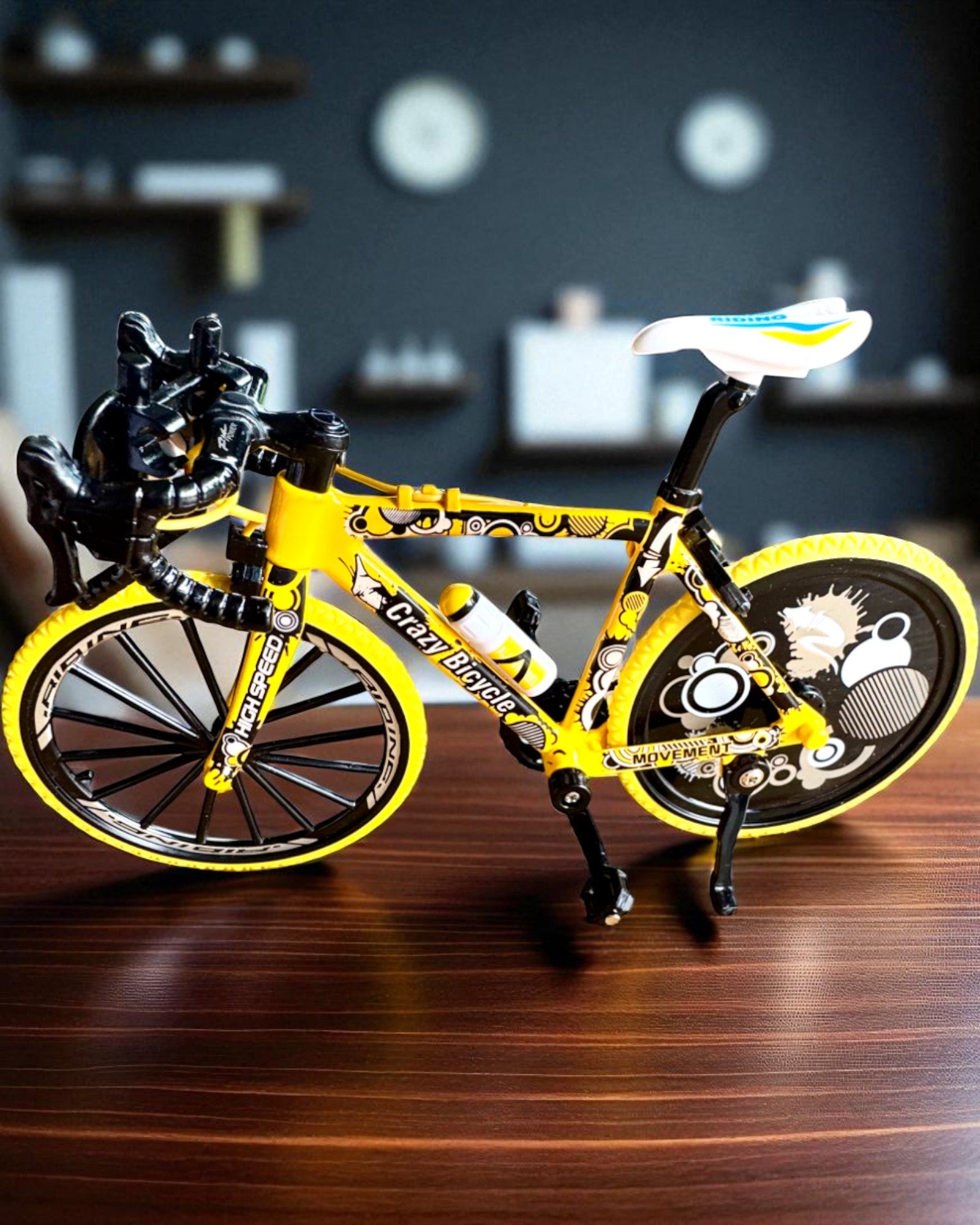 Miniatyrmodell i metall av samlerobjektet Sykkel "Speed Rider 1.2" – personalisering med gravering som gave, 2 fargevarianter
